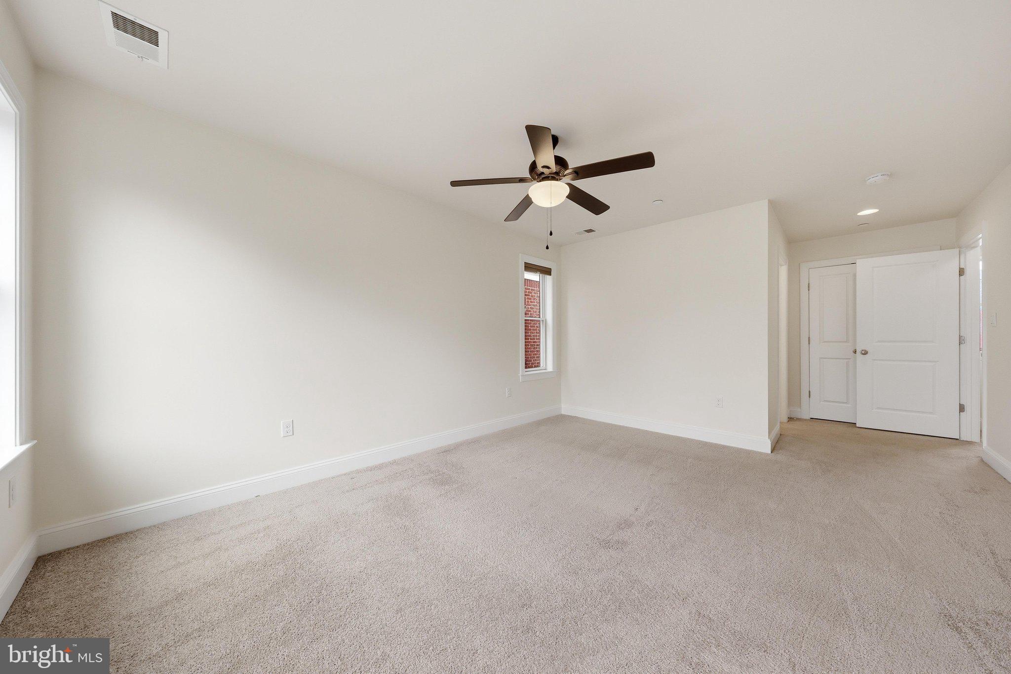 NORTH POINTE - Residential
