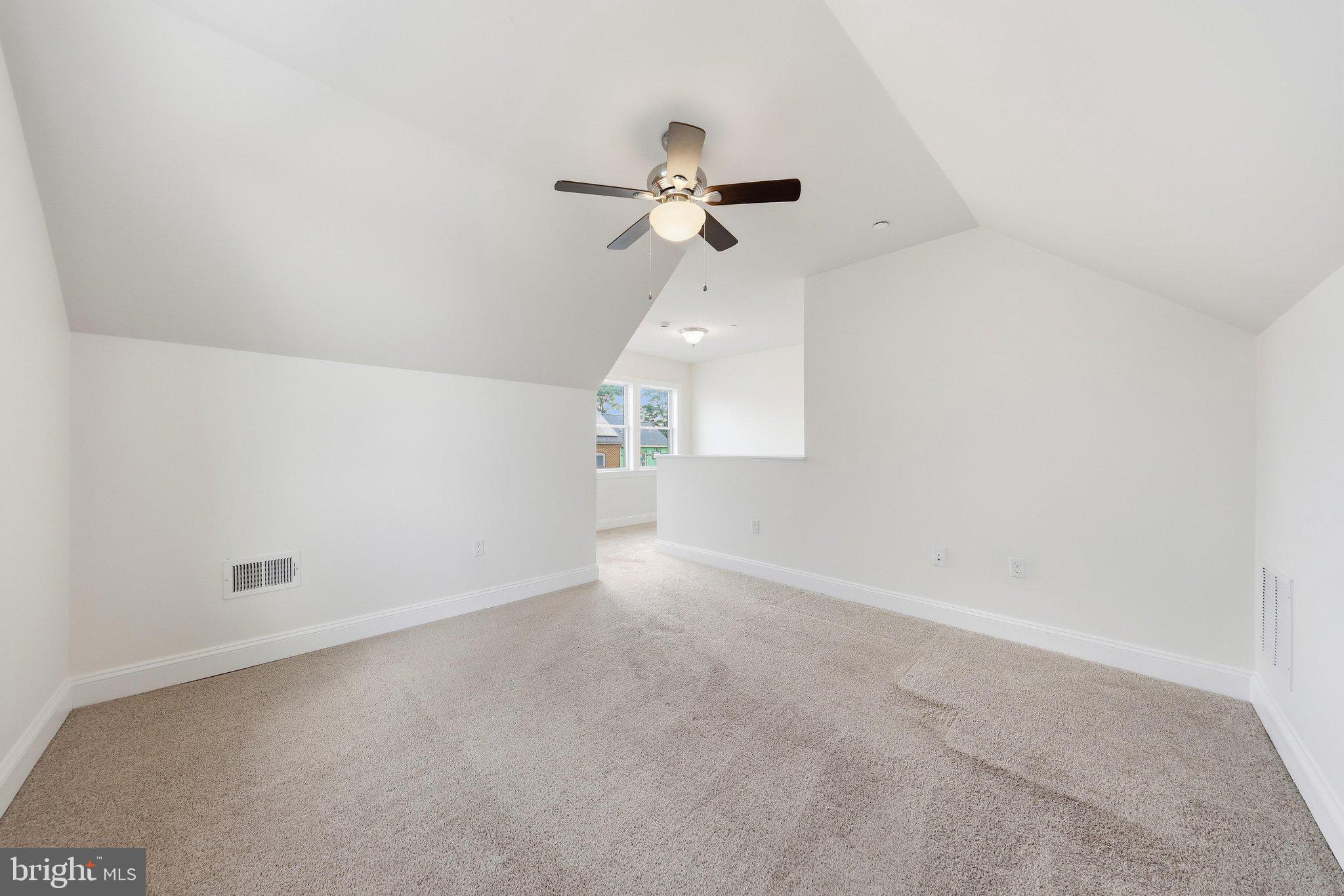 NORTH POINTE - Residential