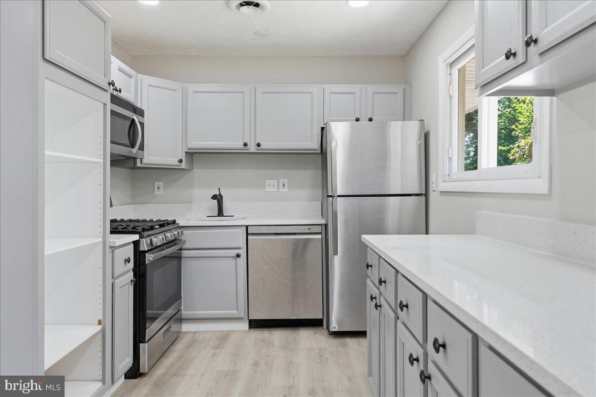 ROSEDALE ESTATES - Residential