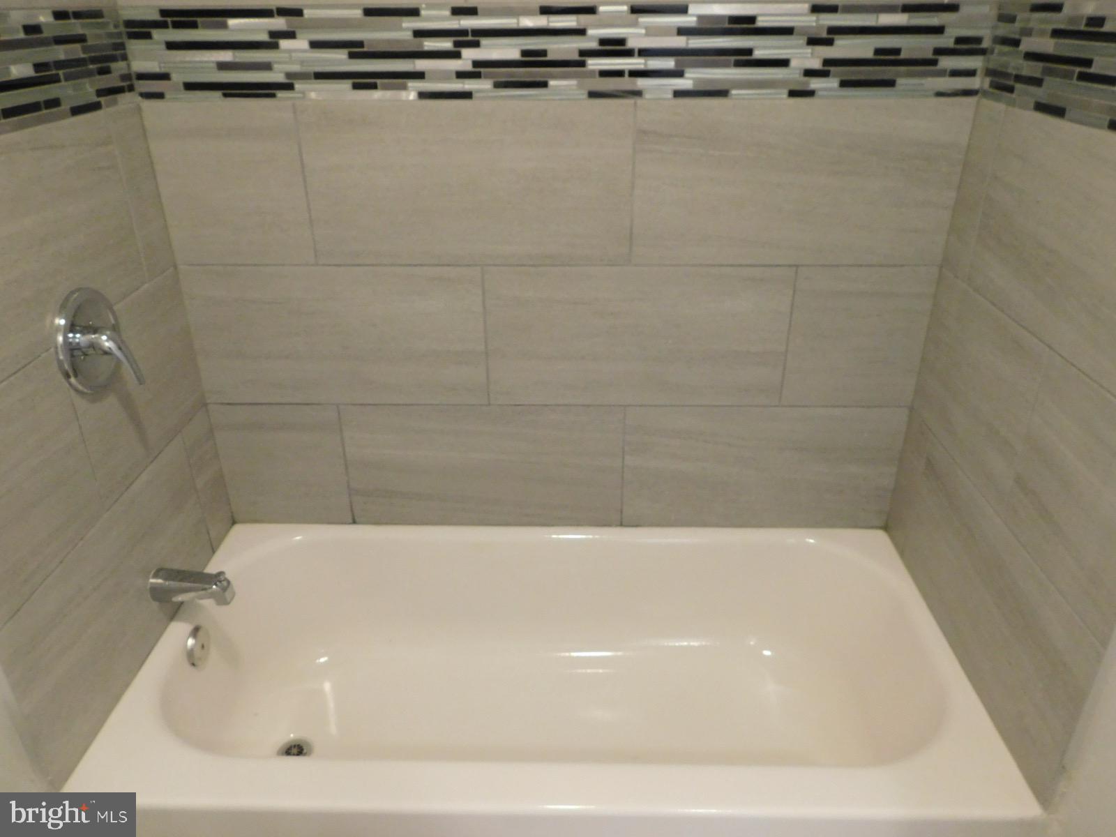 MANTUA - Residential