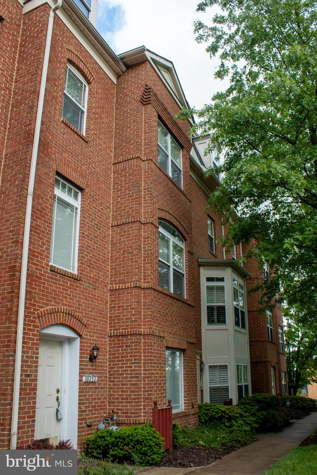 GOVERNORS GRANT - Residential Lease
