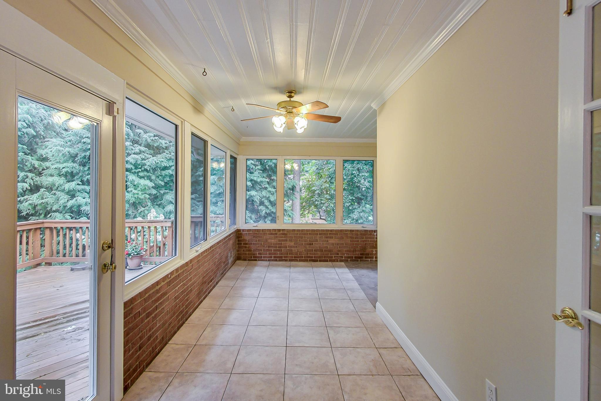 MAYDALE - Residential Lease