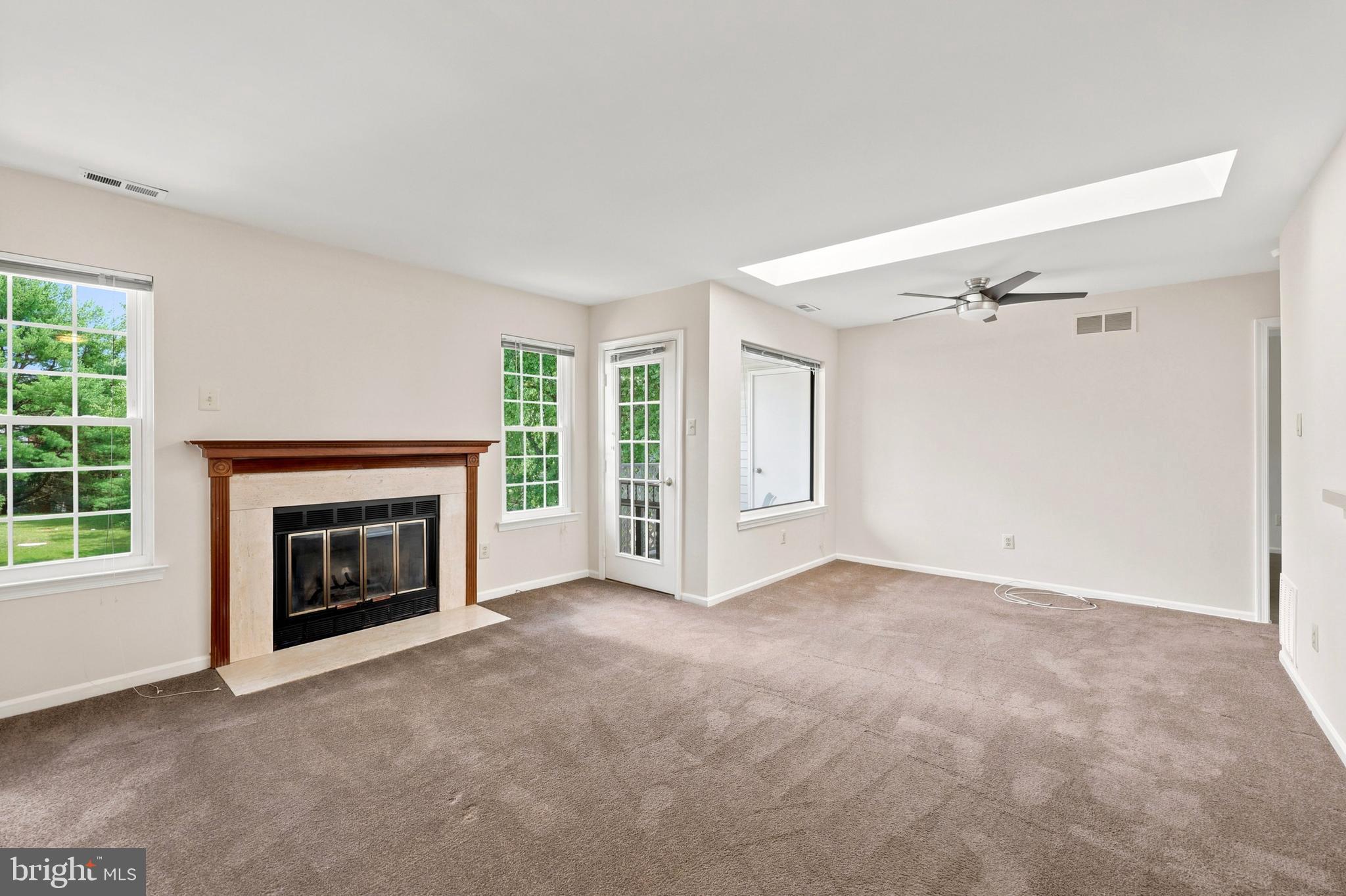 CROWN POINTE - Residential