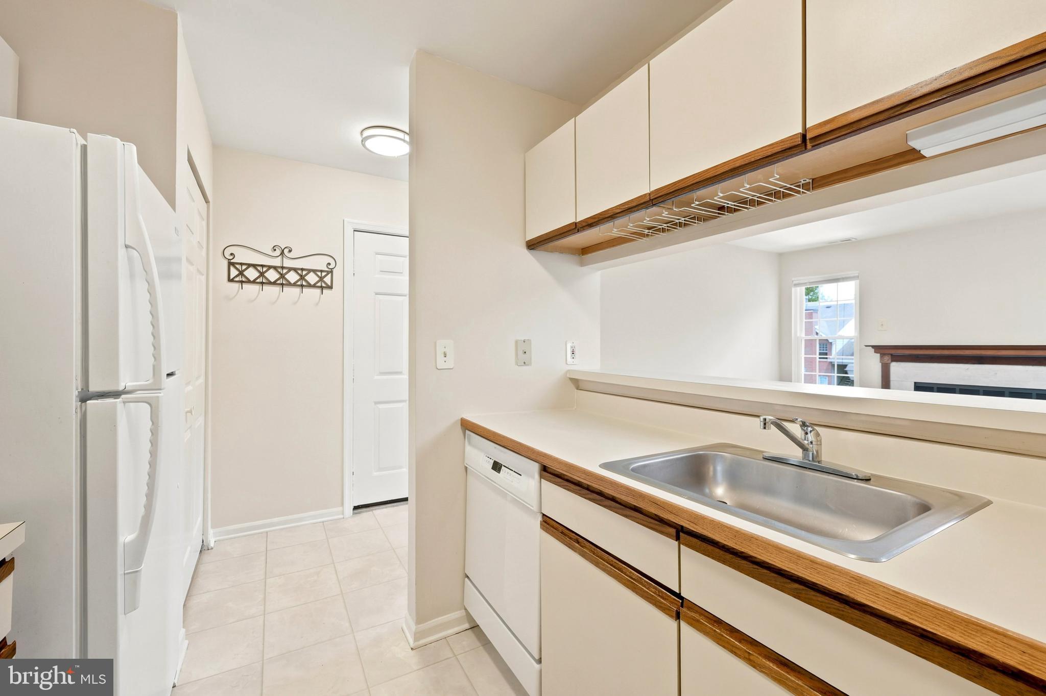 CROWN POINTE - Residential