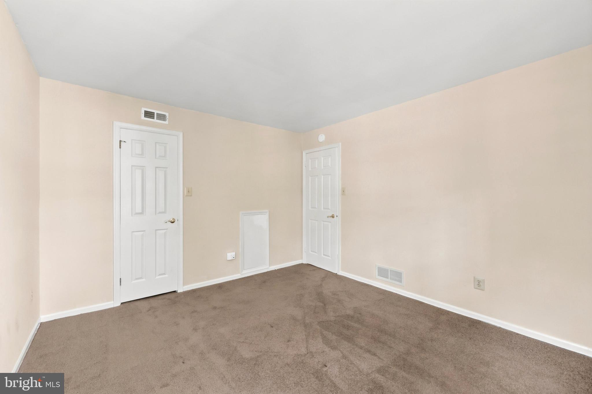 CROWN POINTE - Residential