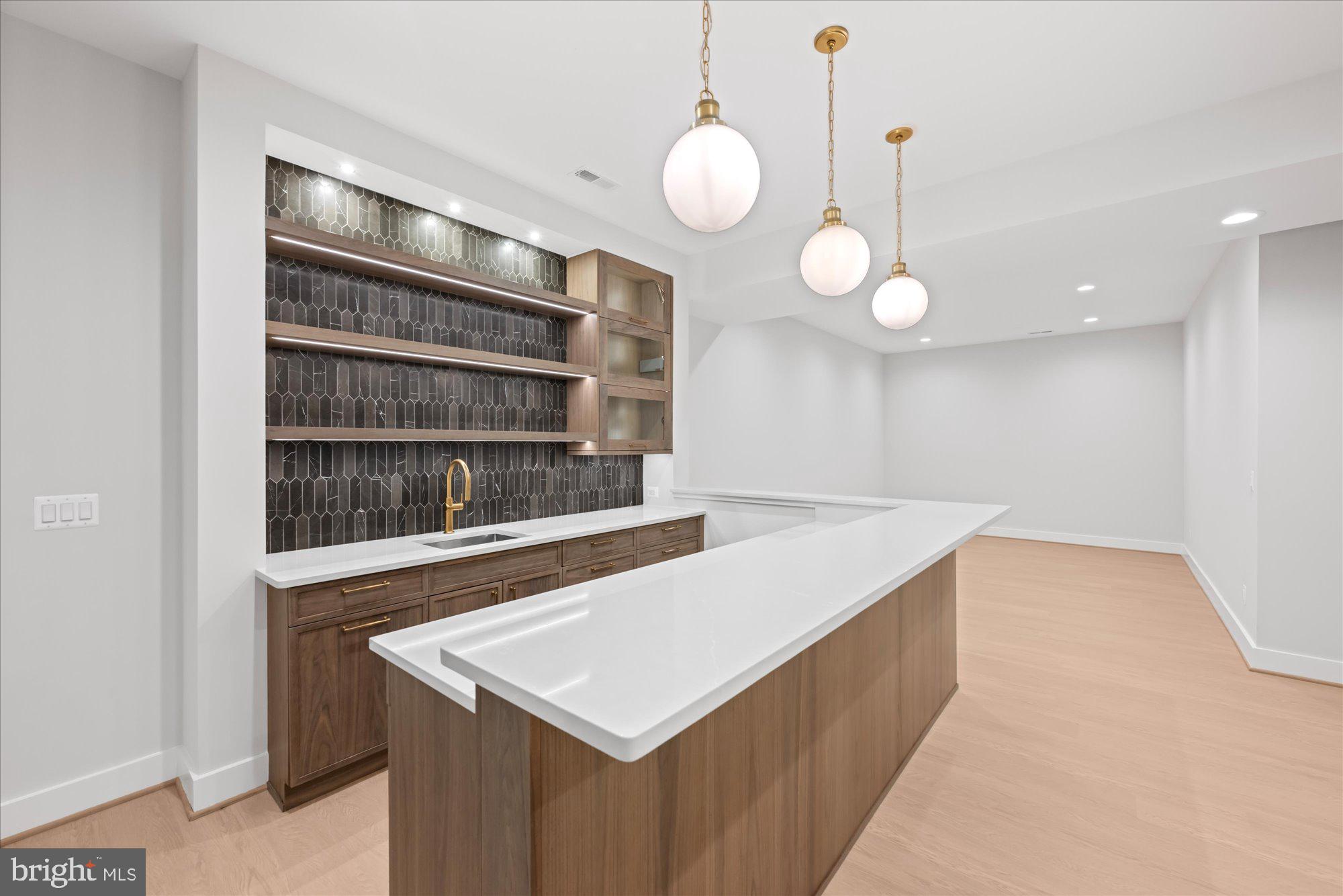 FRANKLIN PARK - Residential