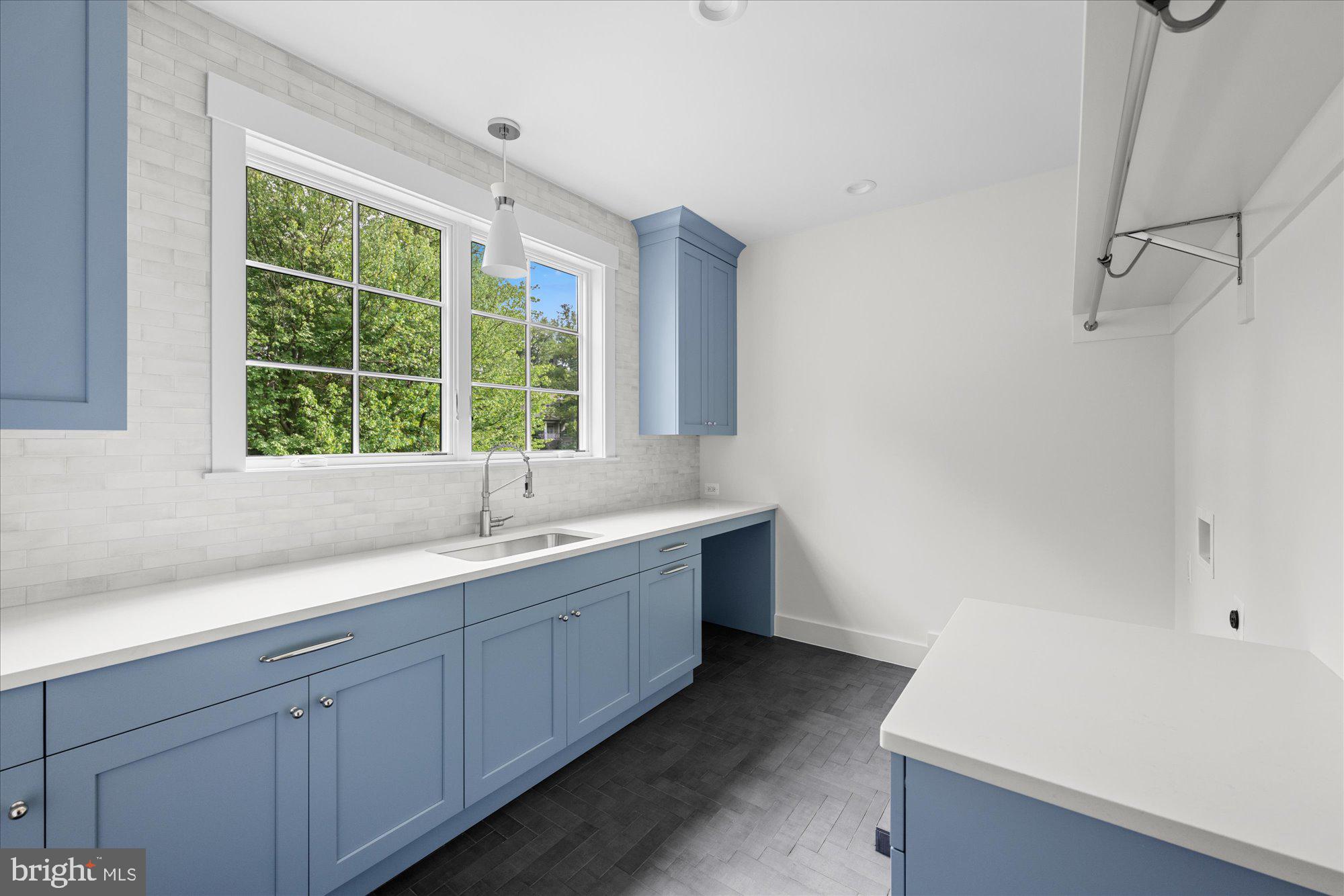 FRANKLIN PARK - Residential