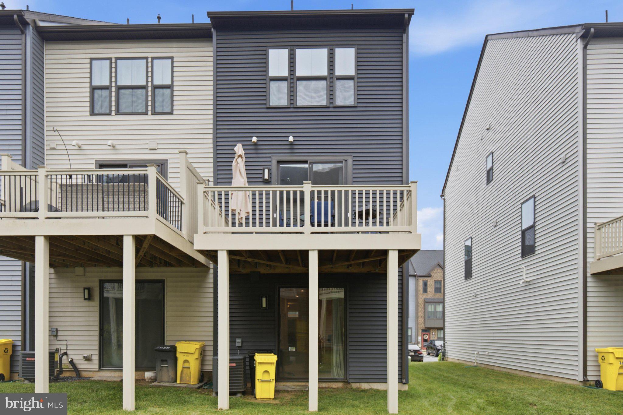 TANYARD SHORES - Residential