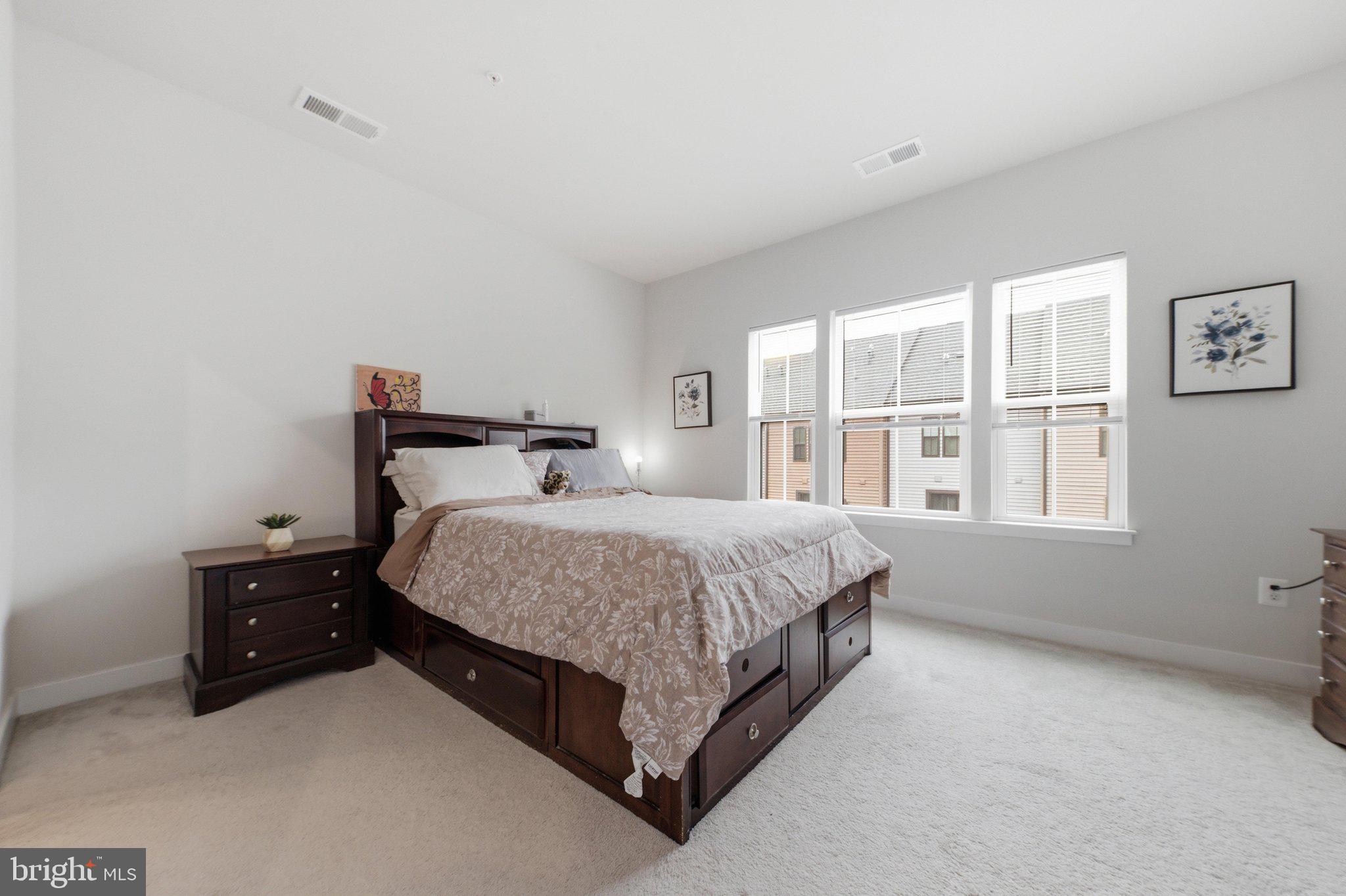 TANYARD SHORES - Residential