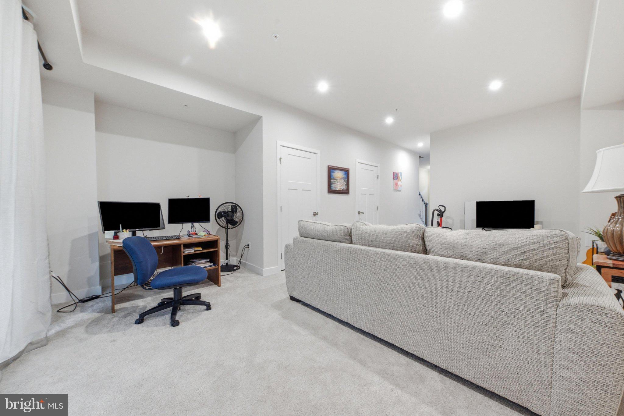 TANYARD SHORES - Residential