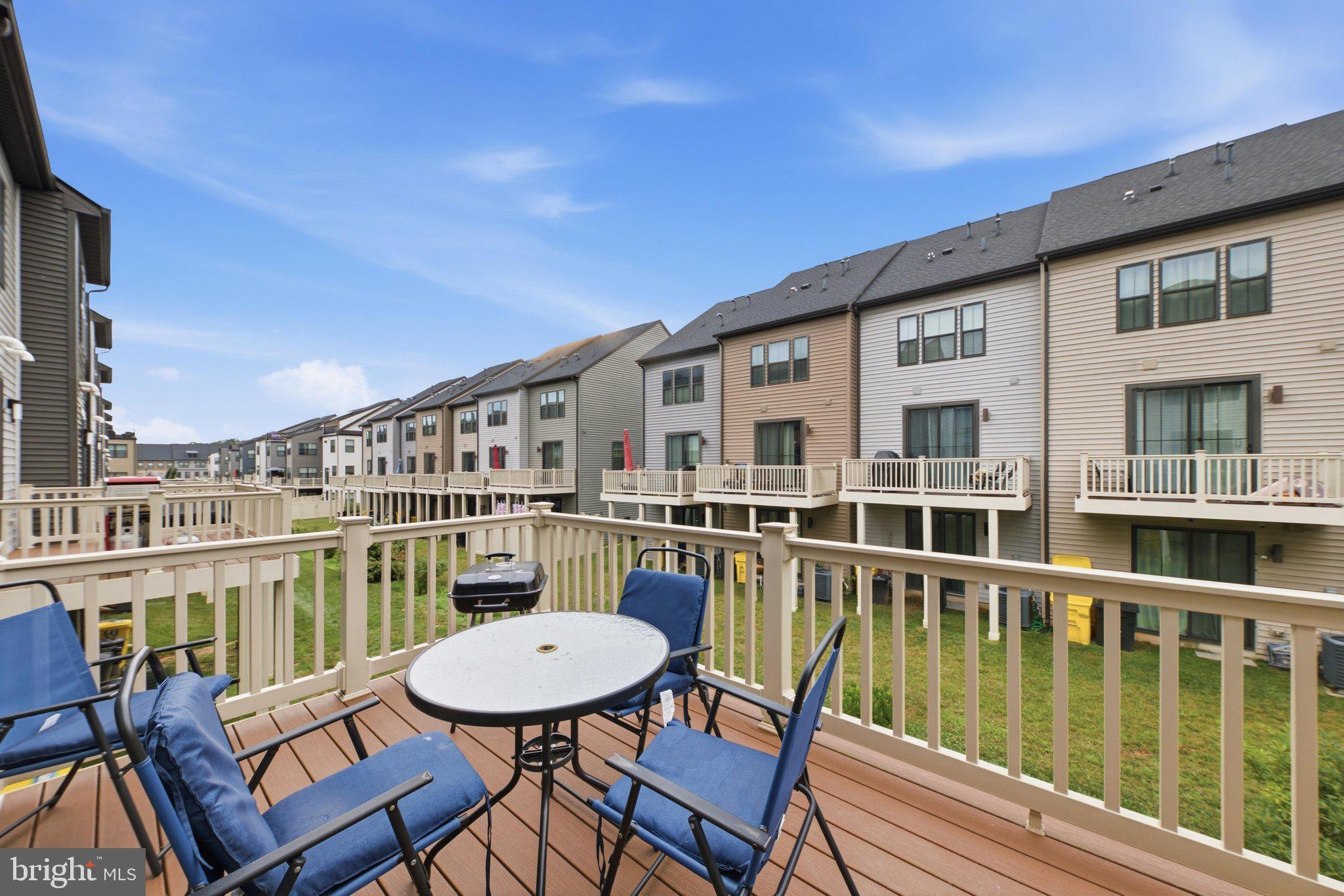 TANYARD SHORES - Residential