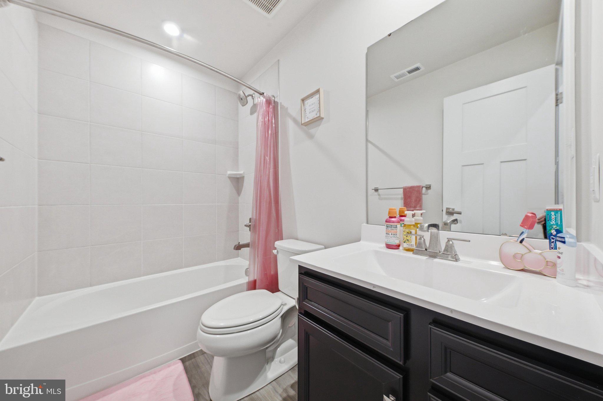 TANYARD SHORES - Residential