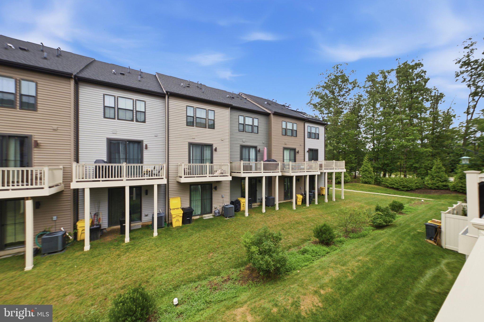 TANYARD SHORES - Residential