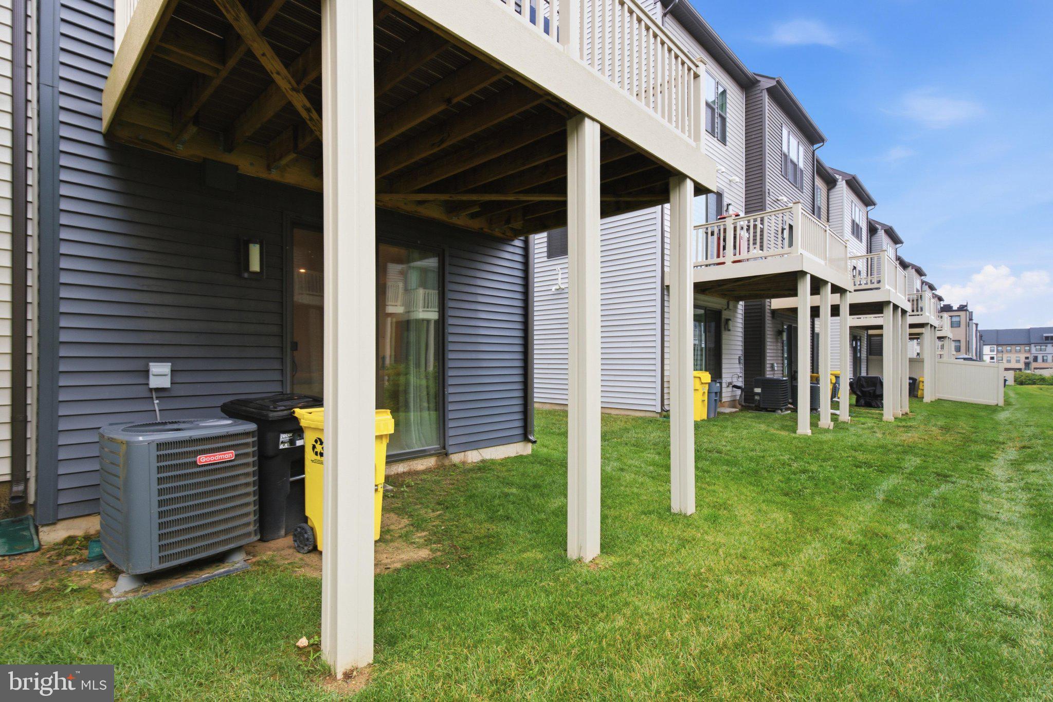 TANYARD SHORES - Residential