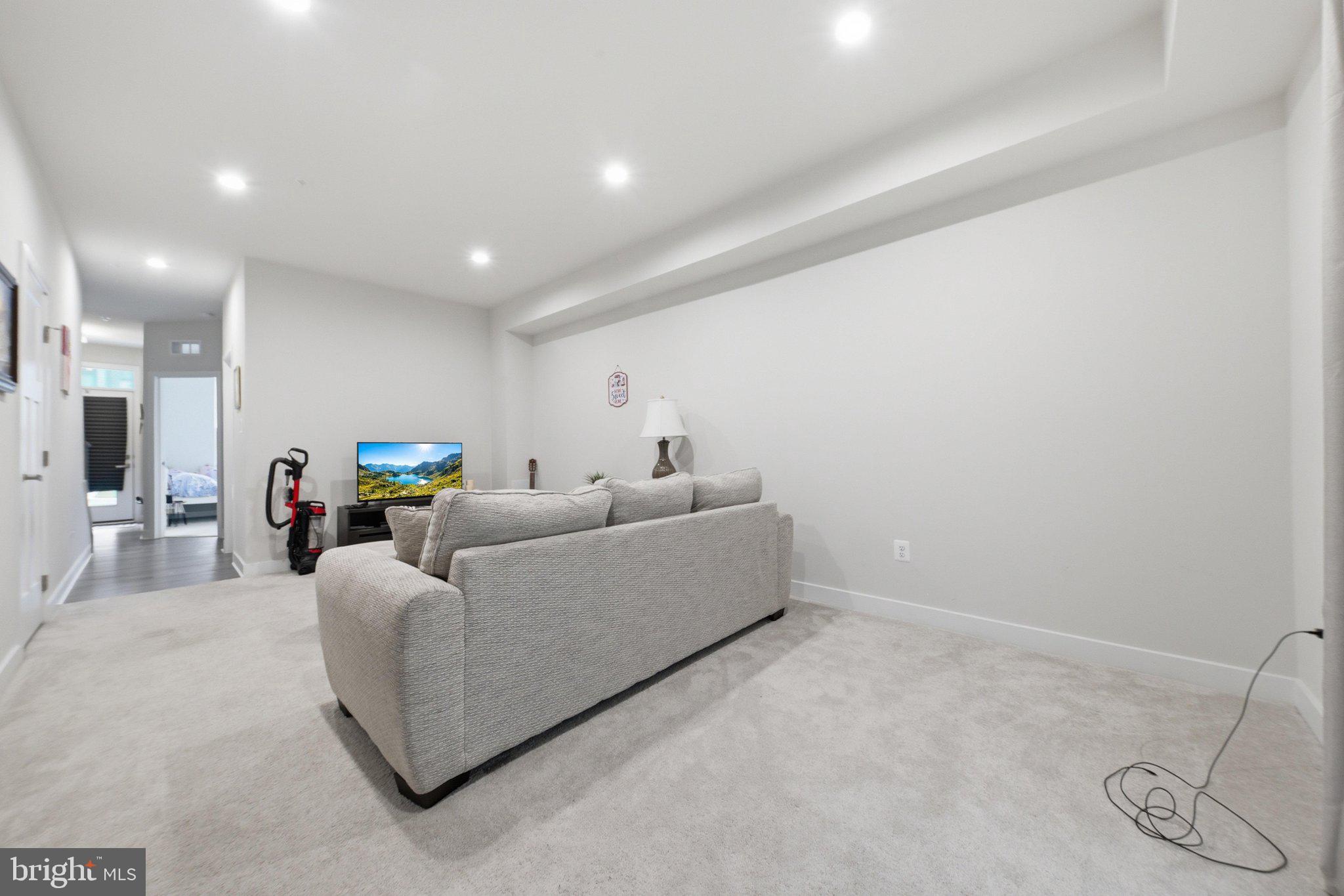 TANYARD SHORES - Residential