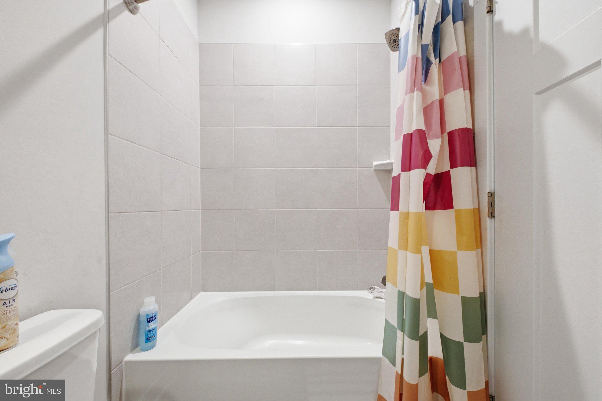 TANYARD SHORES - Residential