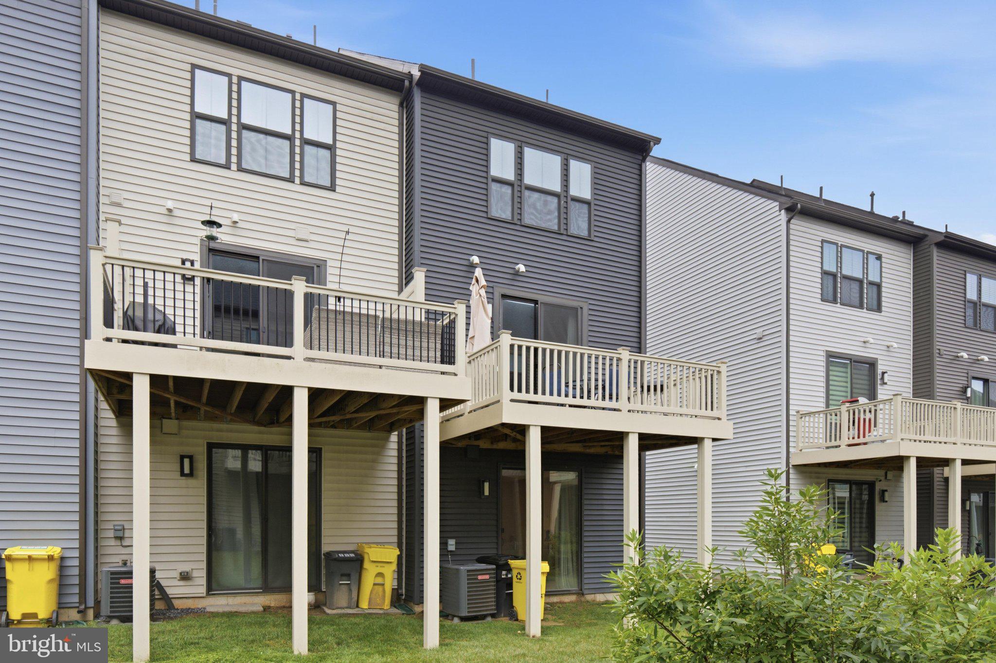 TANYARD SHORES - Residential