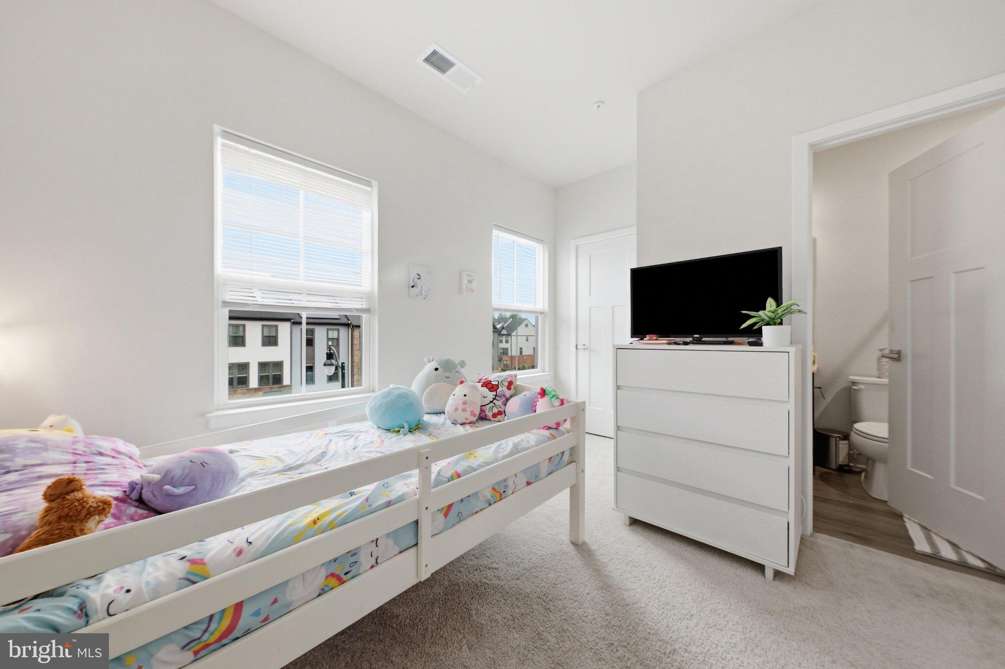 TANYARD SHORES - Residential