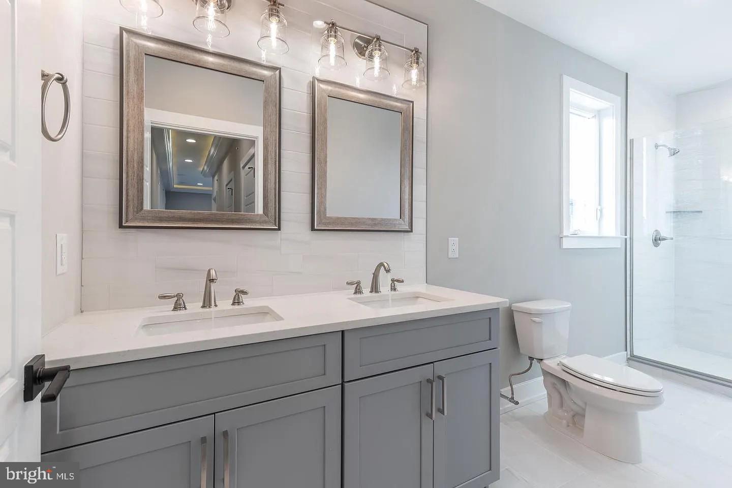 WEST KENSINGTON - Residential