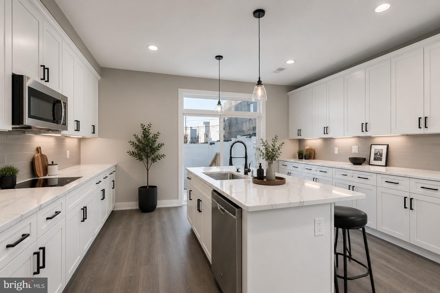 WEST KENSINGTON - Residential