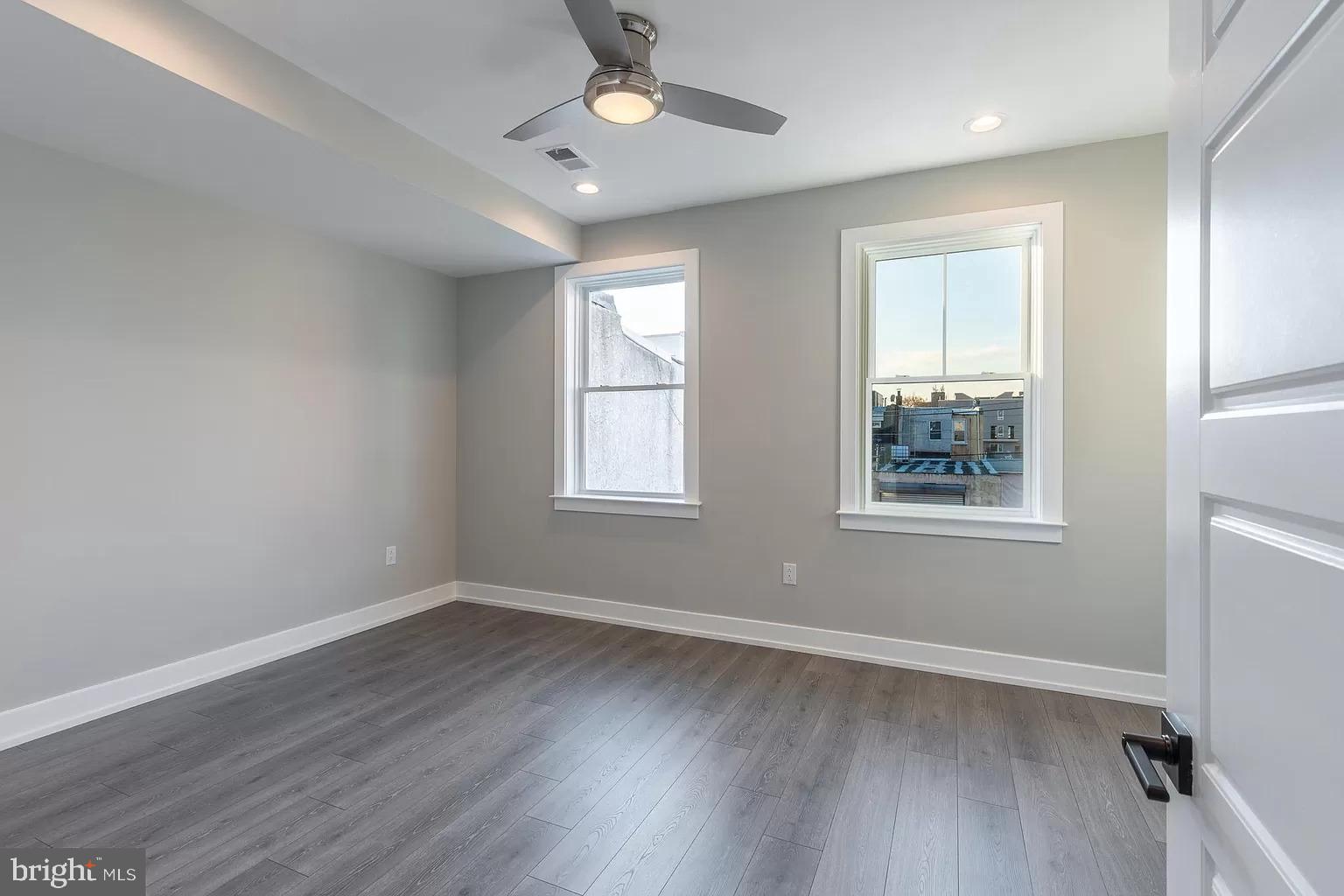 WEST KENSINGTON - Residential