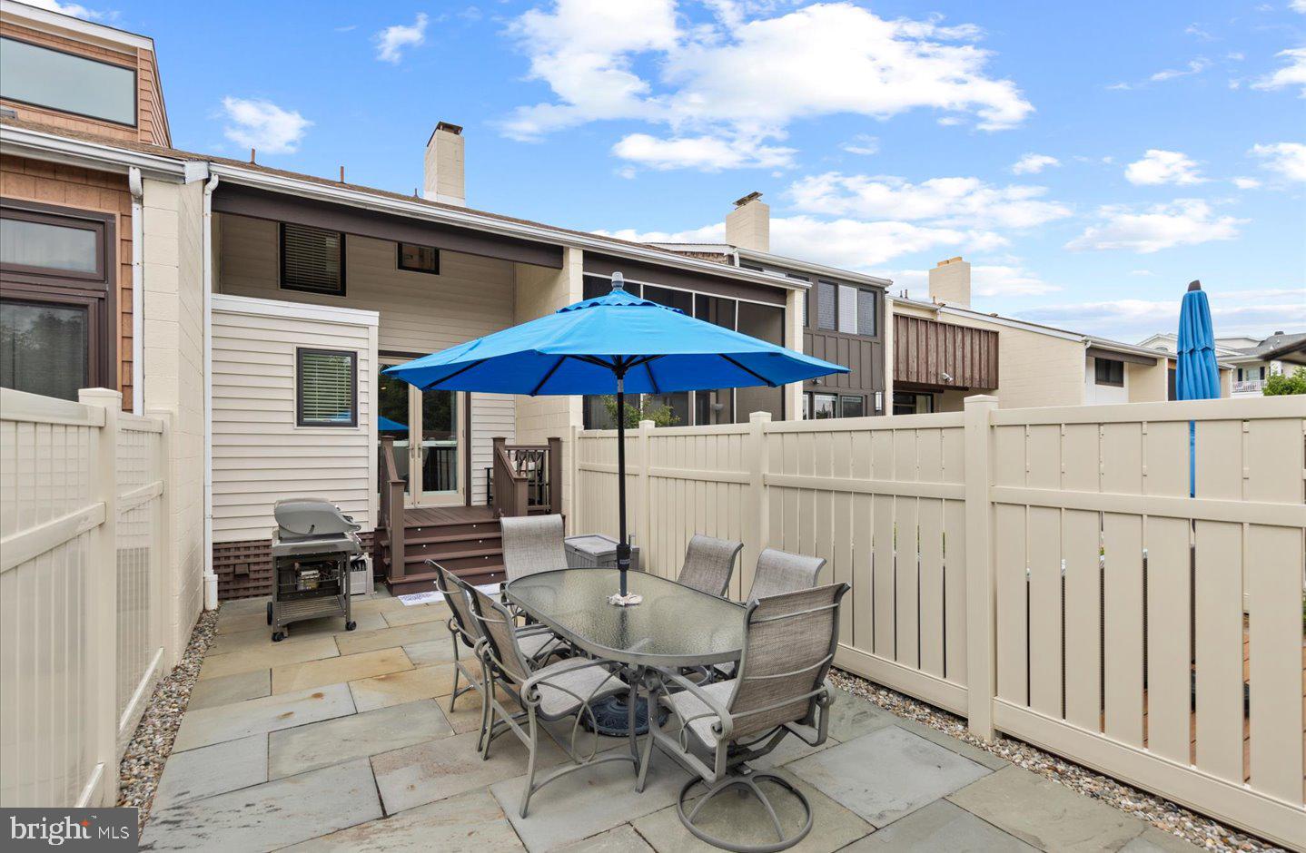 NORTH SHORES - Residential