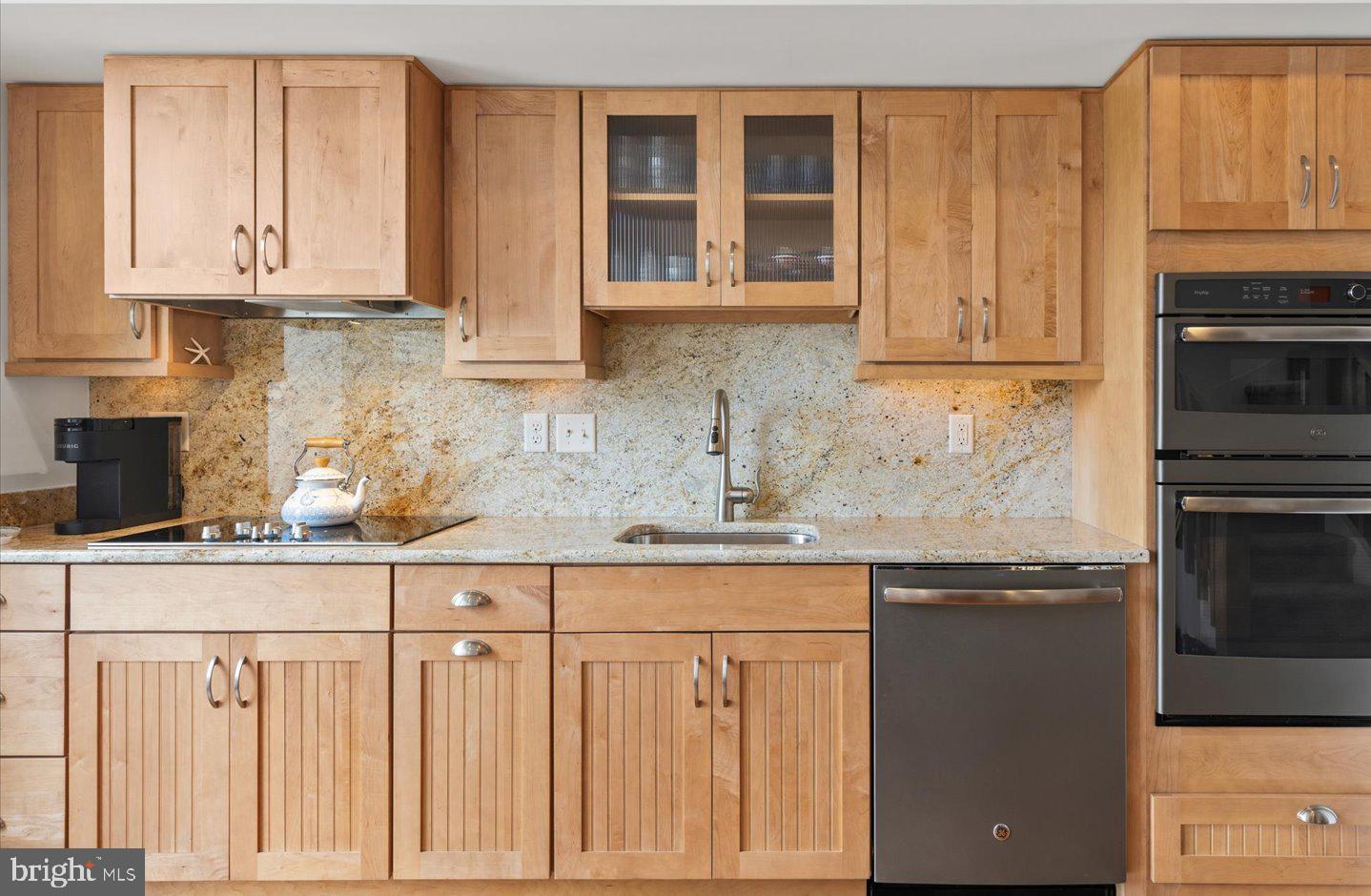 NORTH SHORES - Residential