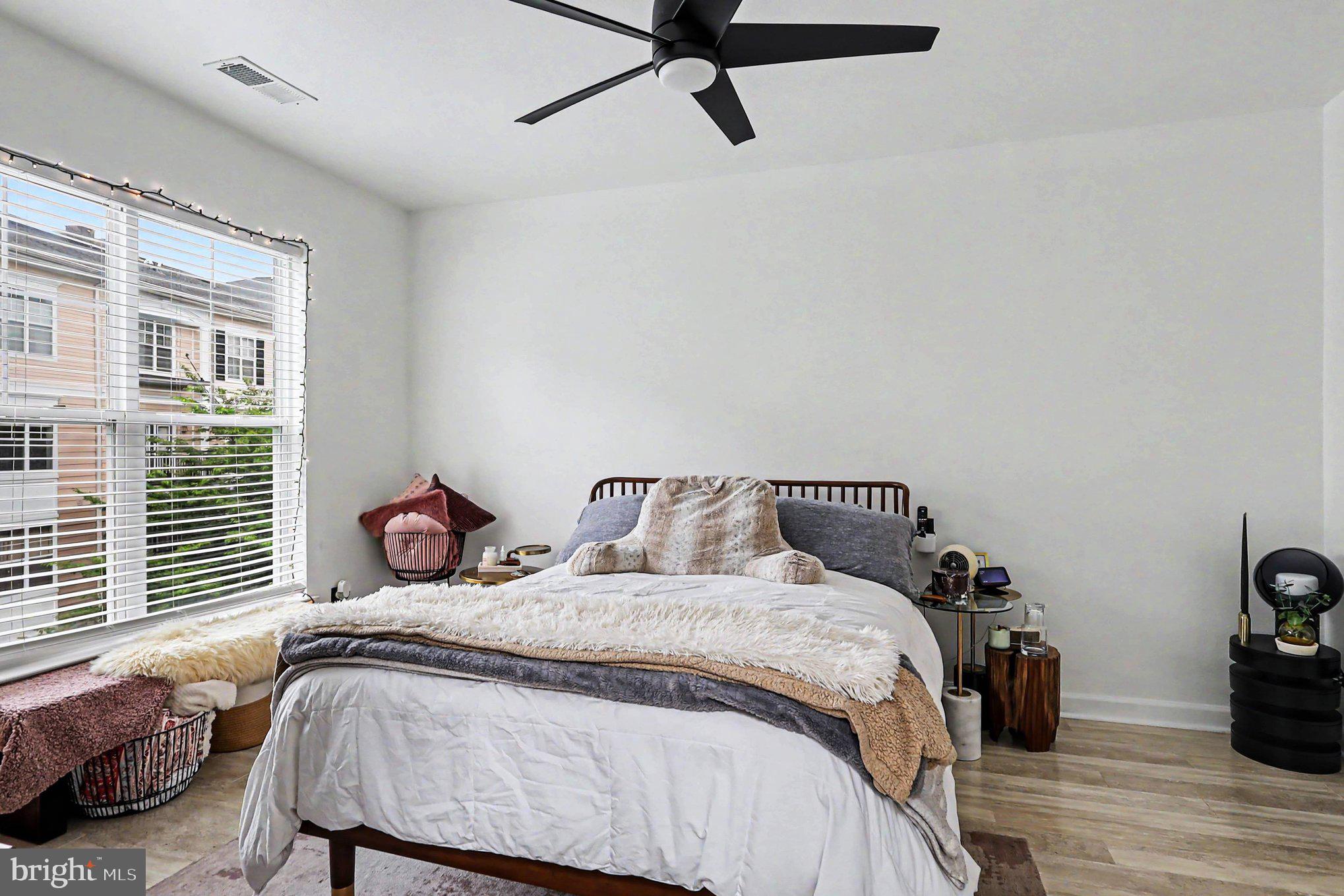 FITZ AT ROCKVILLE TOWN C - Residential