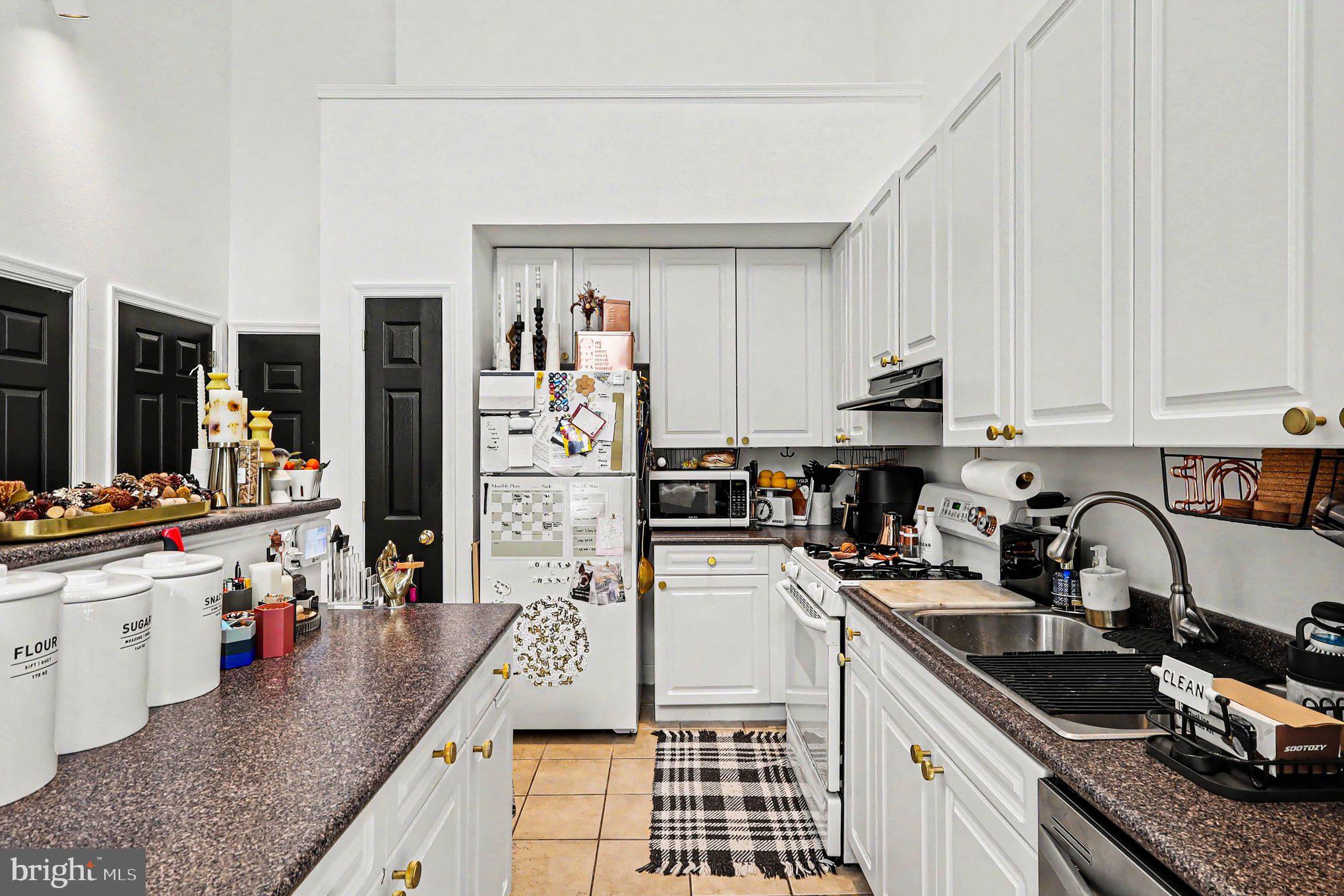 FITZ AT ROCKVILLE TOWN C - Residential