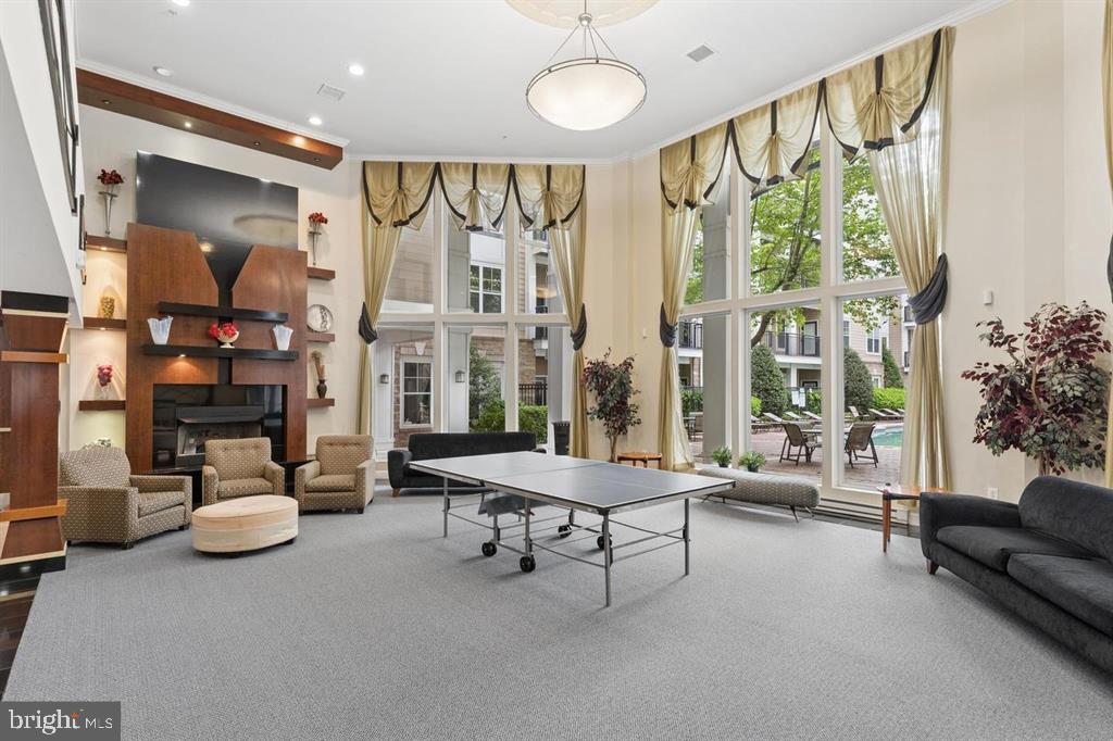 FITZ AT ROCKVILLE TOWN C - Residential