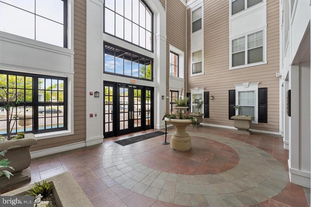 FITZ AT ROCKVILLE TOWN C - Residential