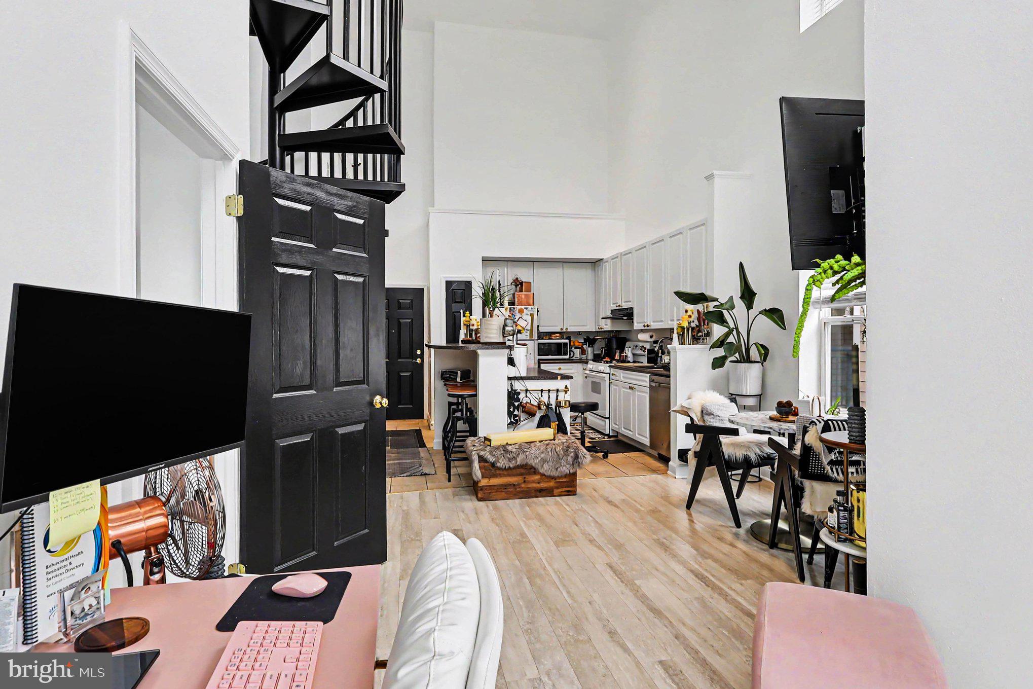 FITZ AT ROCKVILLE TOWN C - Residential
