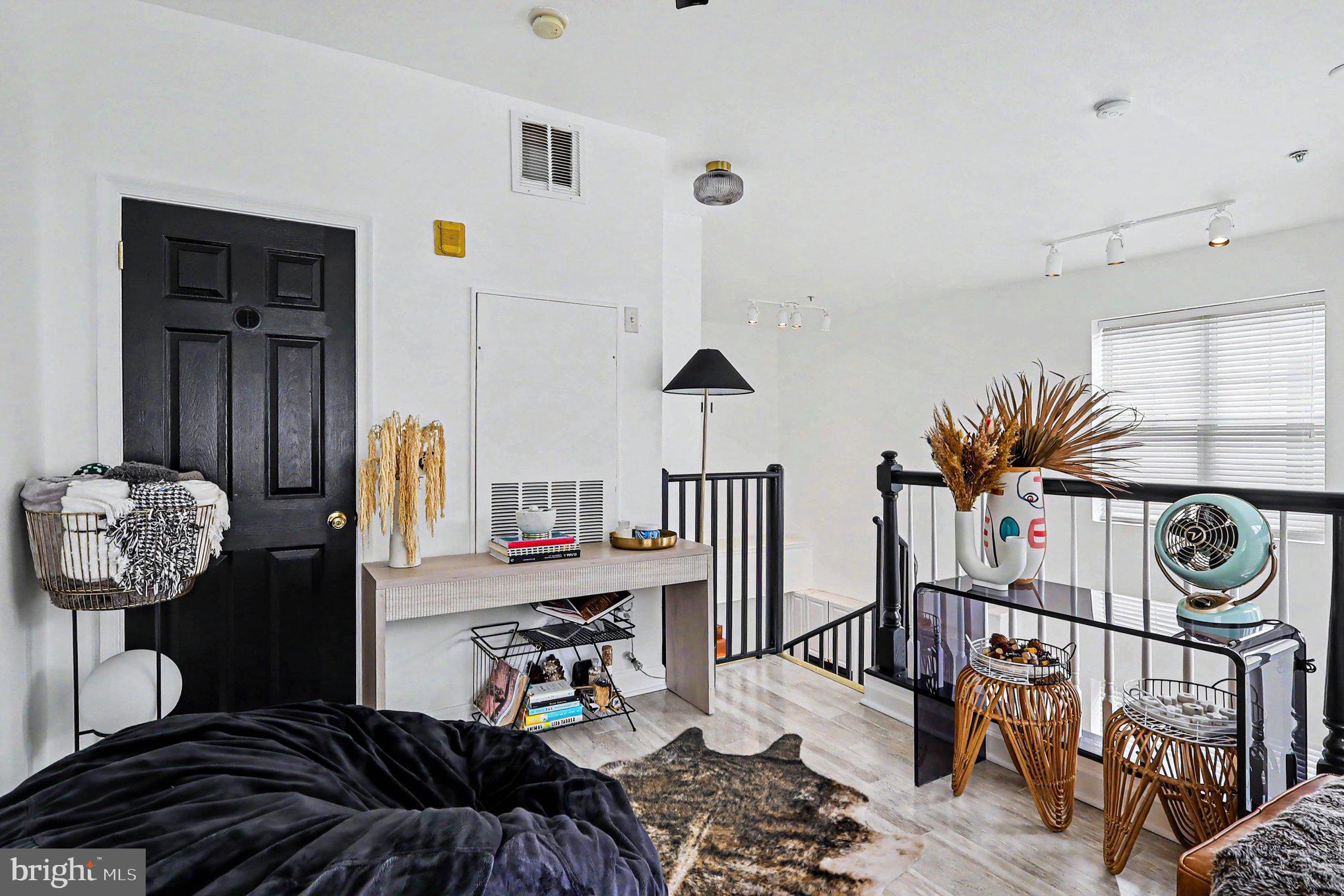 FITZ AT ROCKVILLE TOWN C - Residential