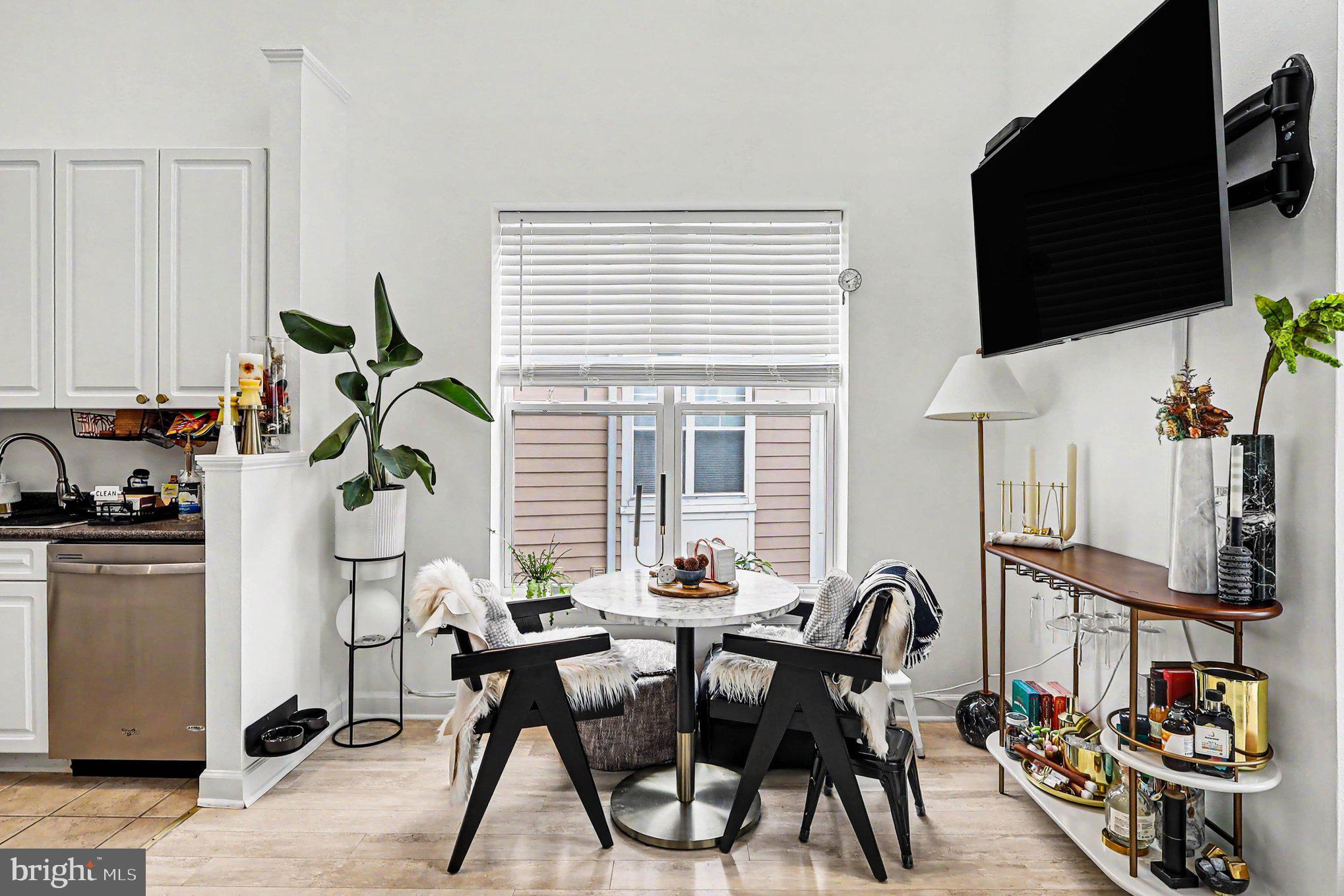FITZ AT ROCKVILLE TOWN C - Residential