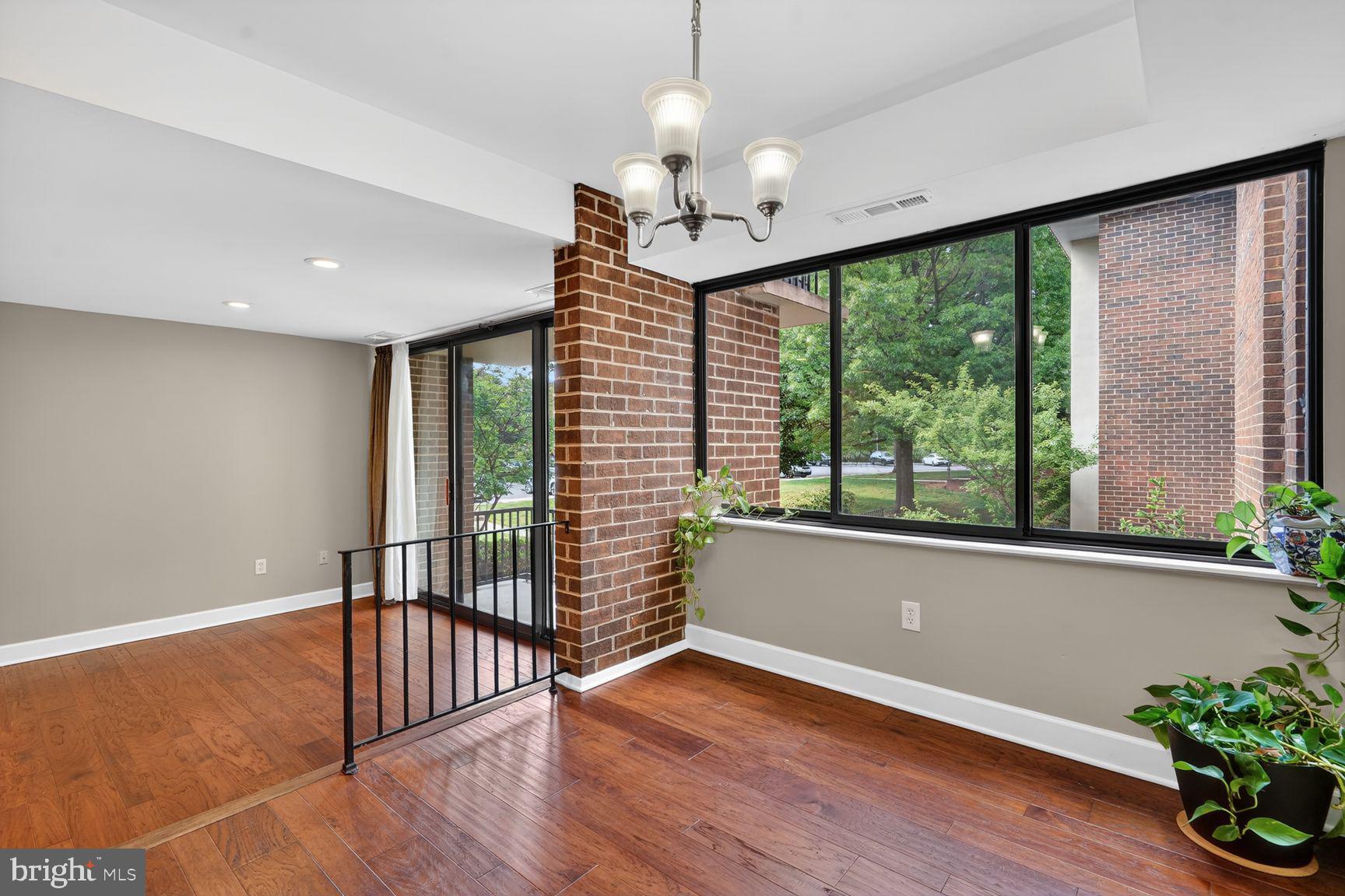 AMERICANA FINMARK - Residential