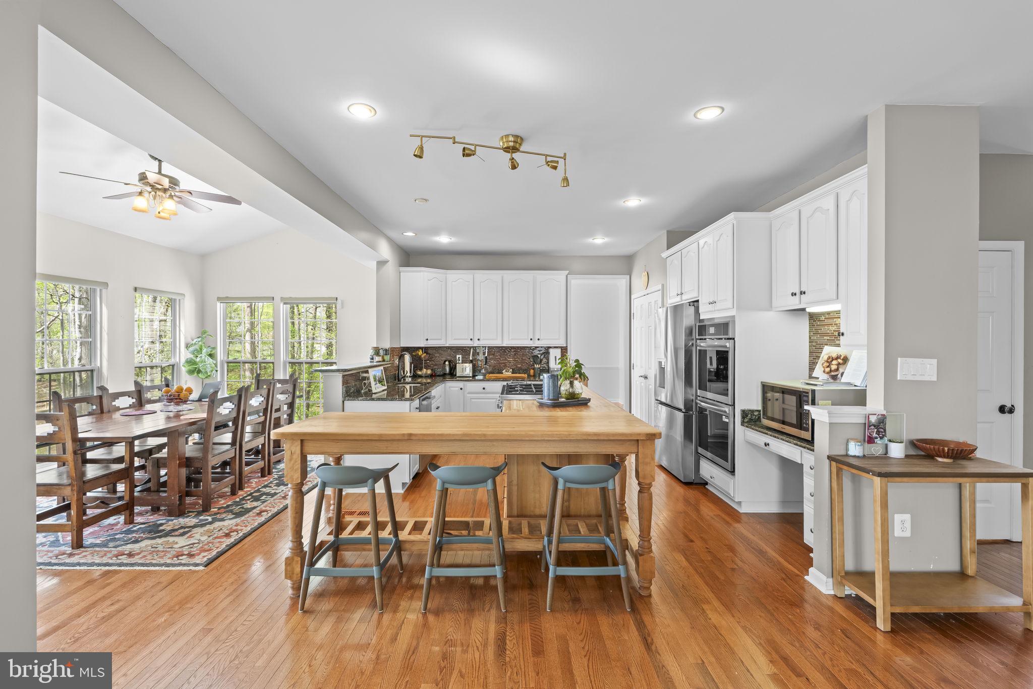 DAWSON LANDING - Residential