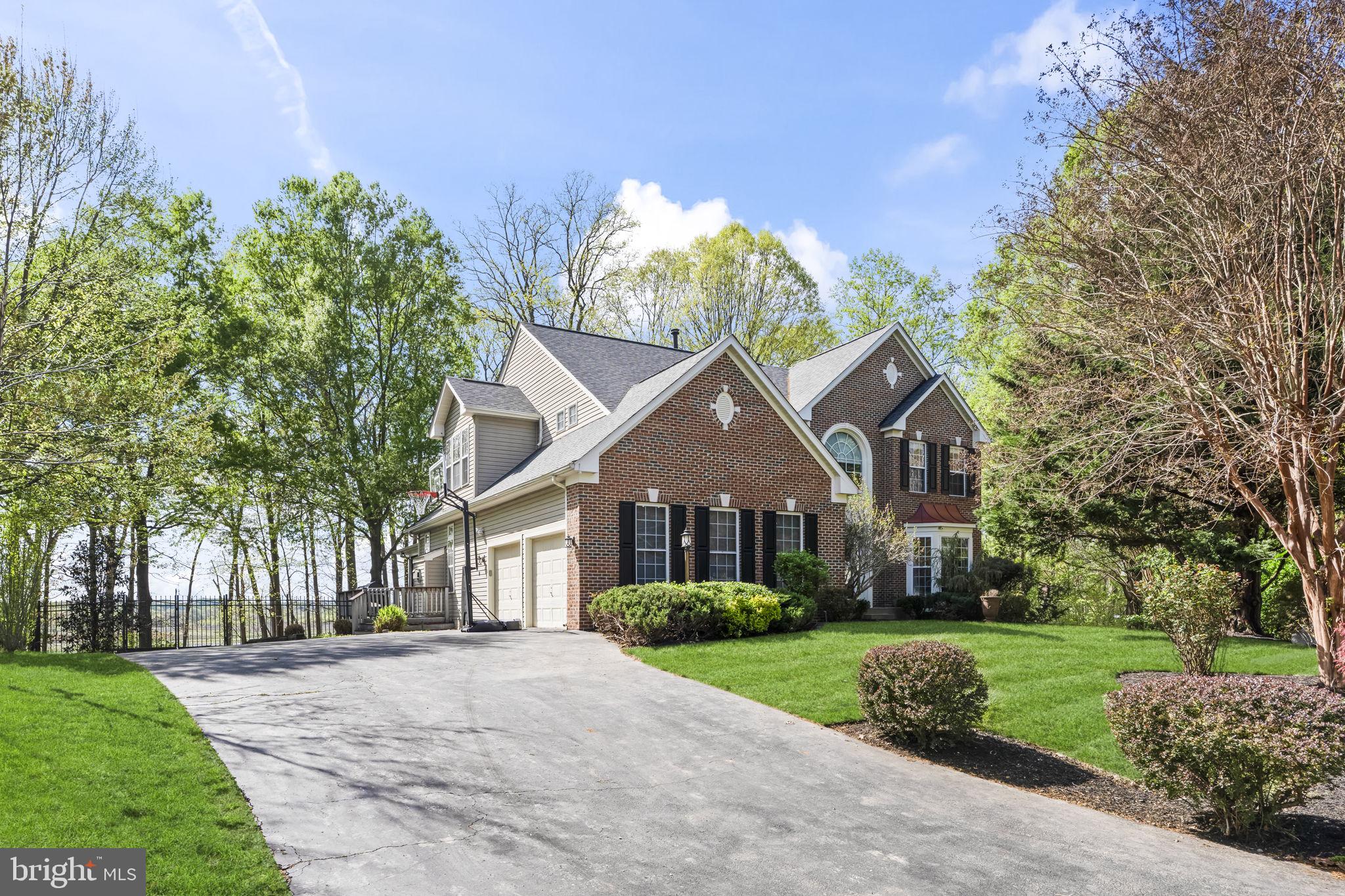 DAWSON LANDING - Residential