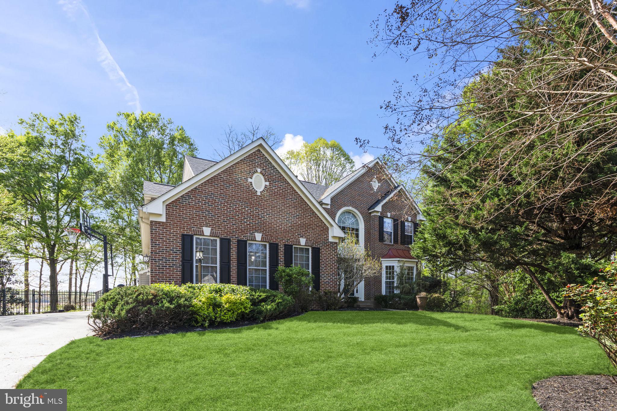 DAWSON LANDING - Residential