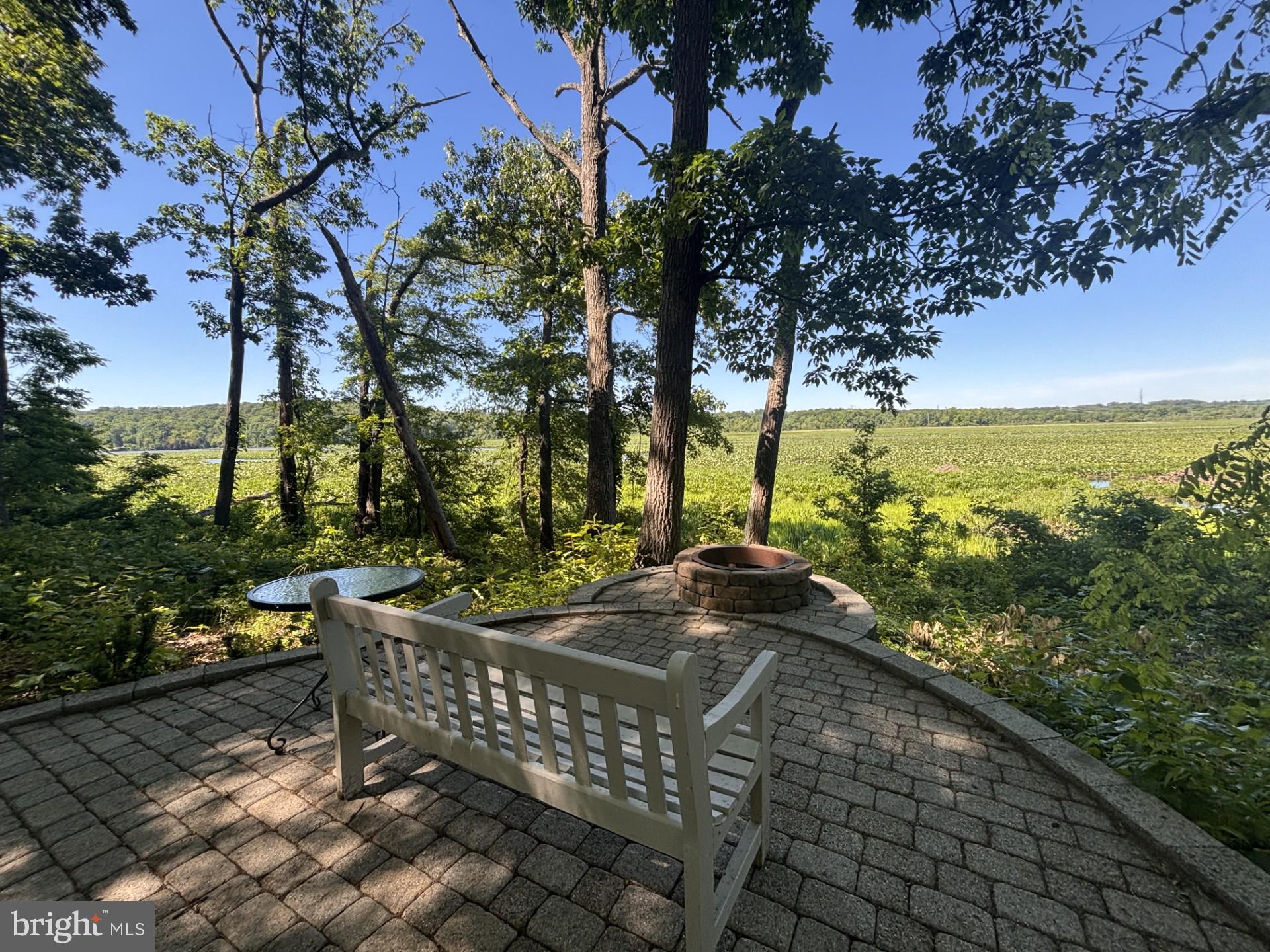 DAWSON LANDING - Residential