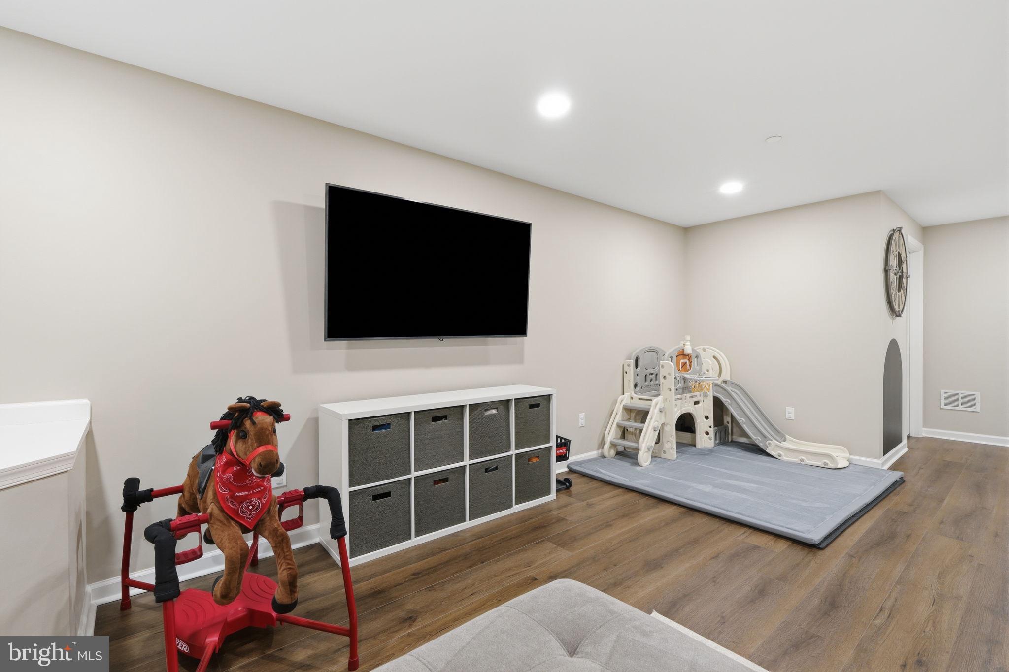 RESERVE AT SPRING MILL - Residential