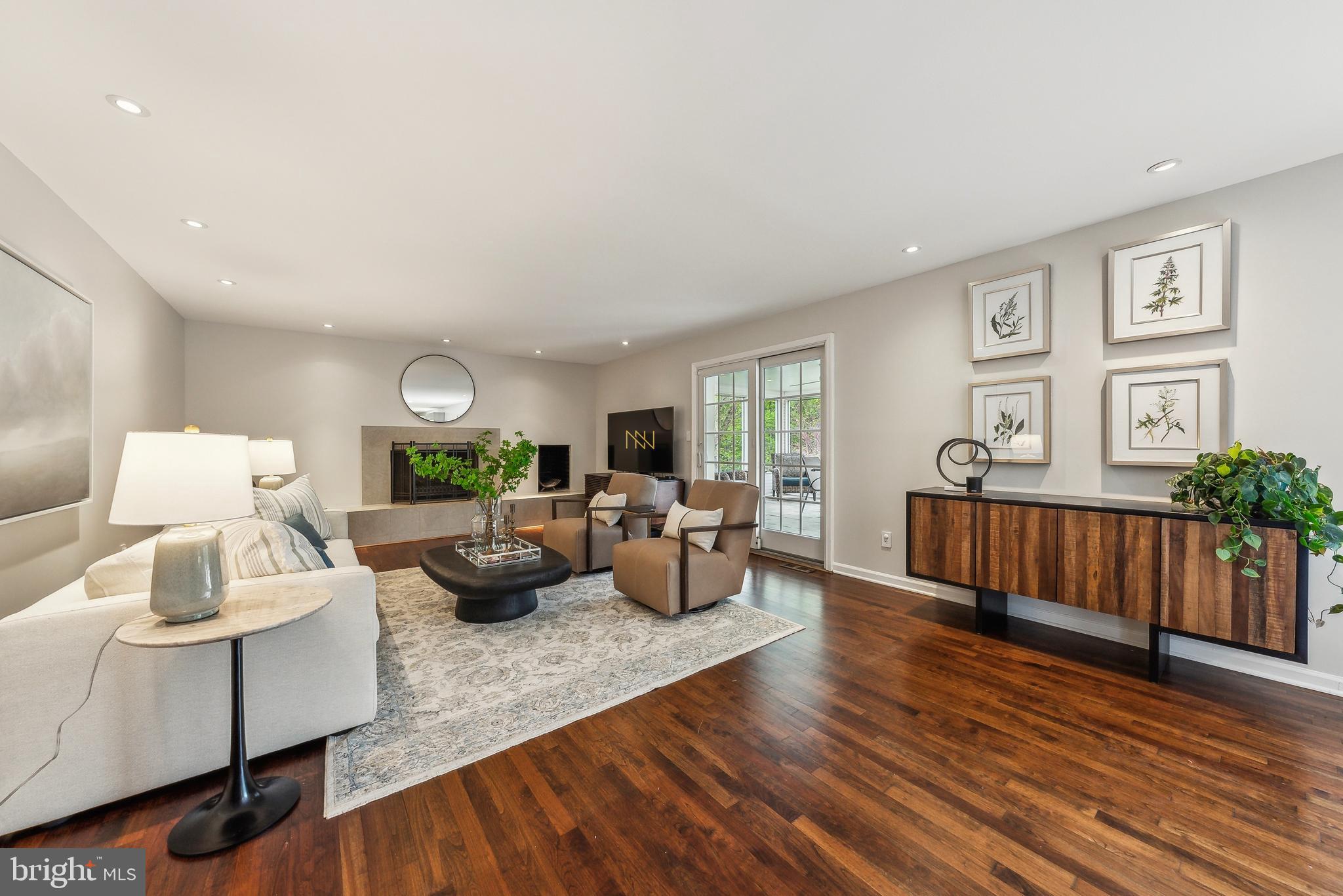 DOWN PATRICK FARM - Residential