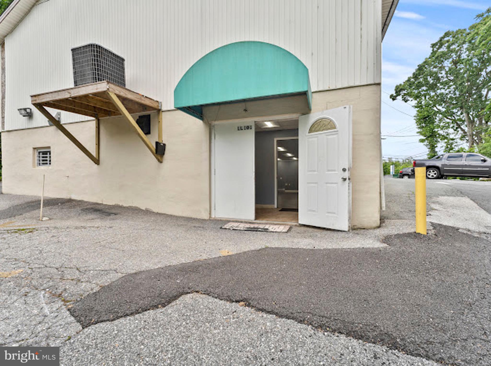 NOTTINGHAM - Commercial Lease