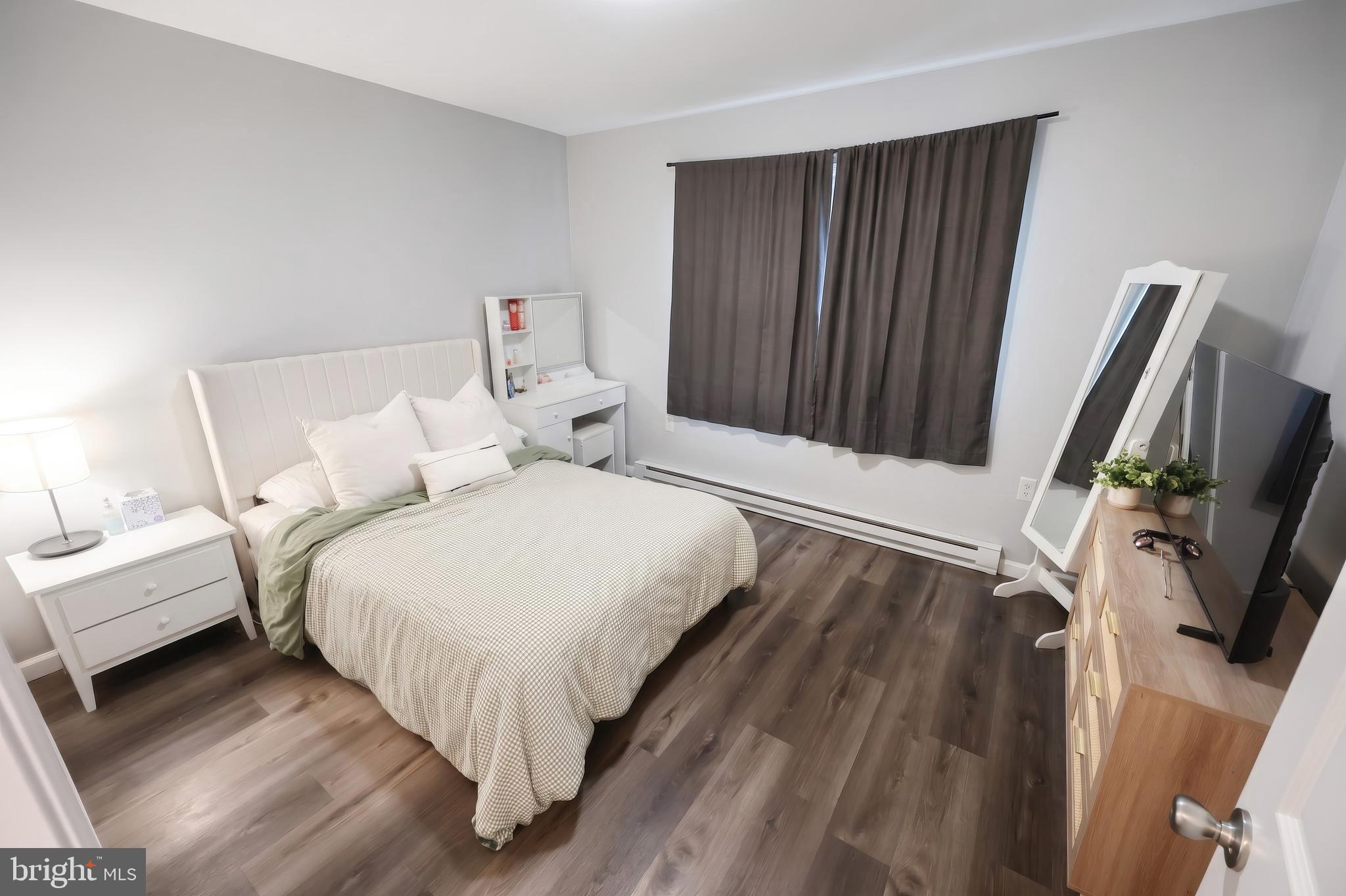 VALLEY GREEN VILLAGE - Residential