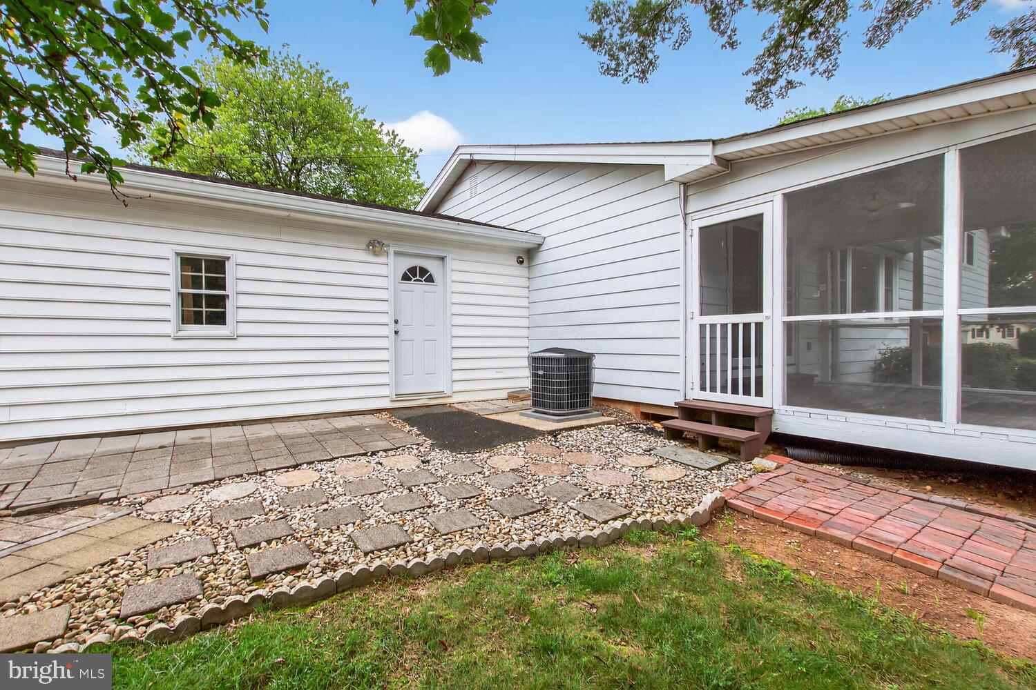 REGENCY ESTATES - Residential
