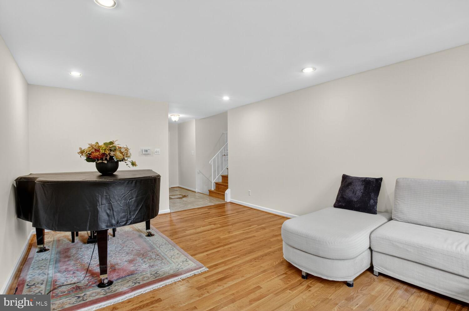 REGENCY ESTATES - Residential
