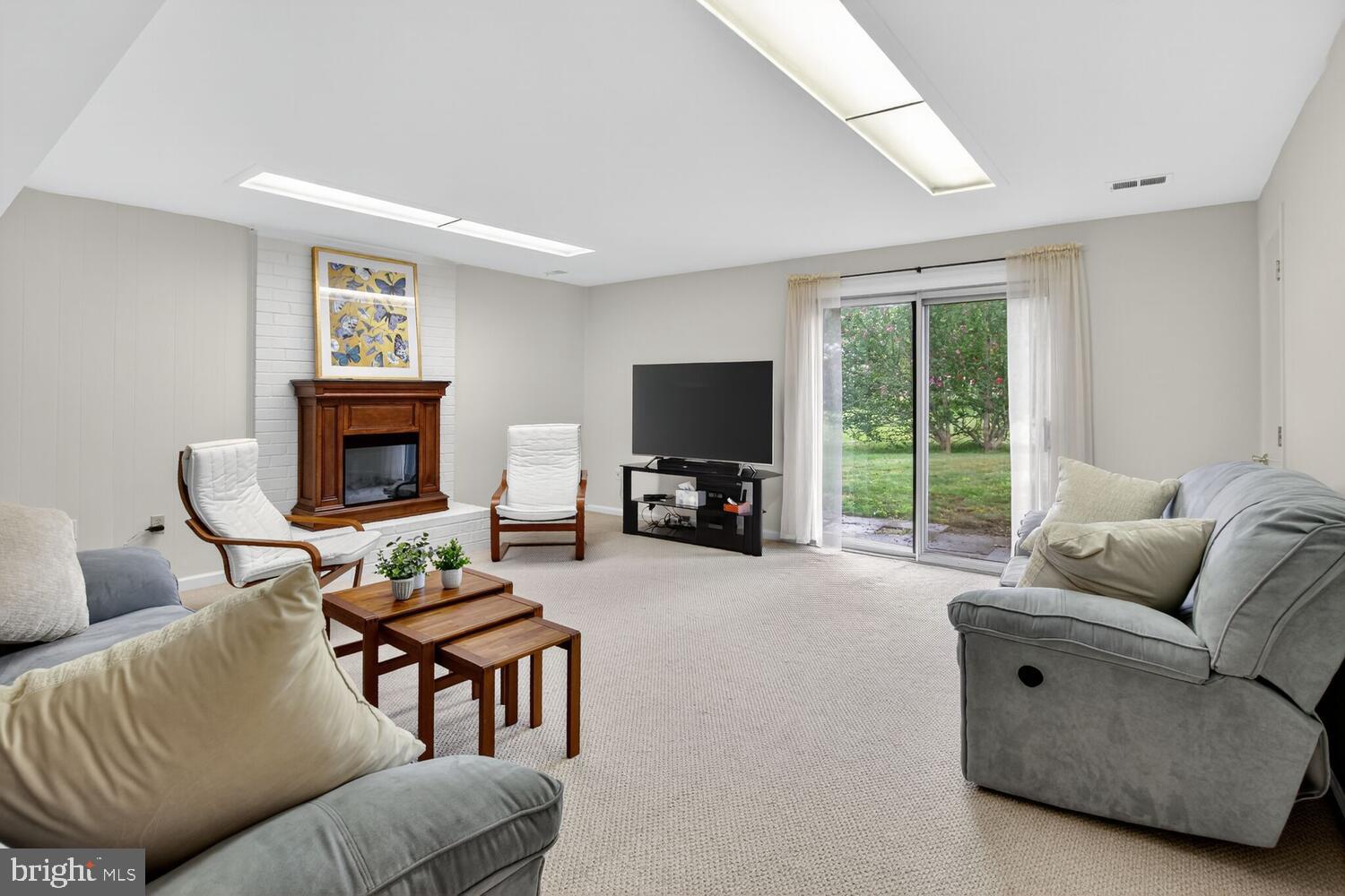REGENCY ESTATES - Residential
