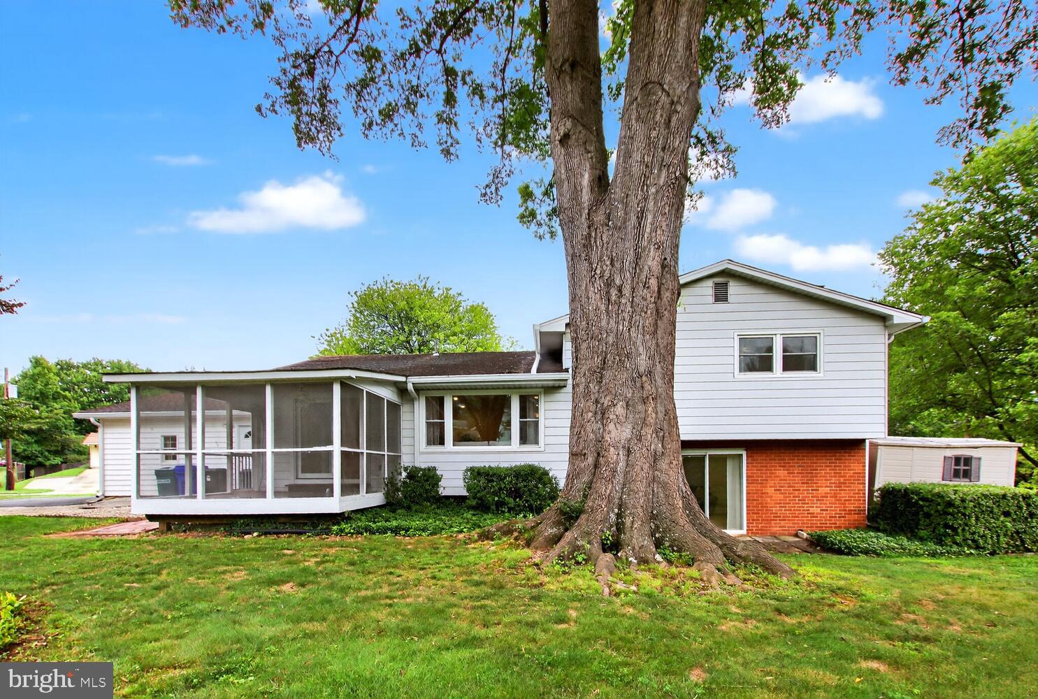 REGENCY ESTATES - Residential