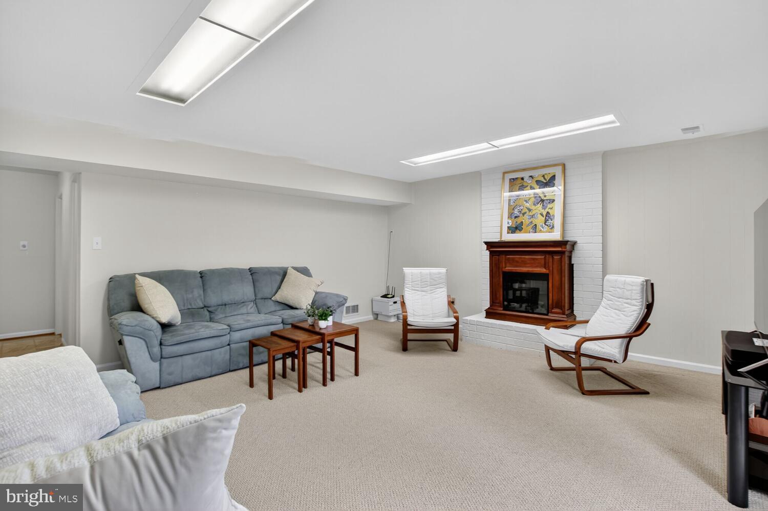 REGENCY ESTATES - Residential