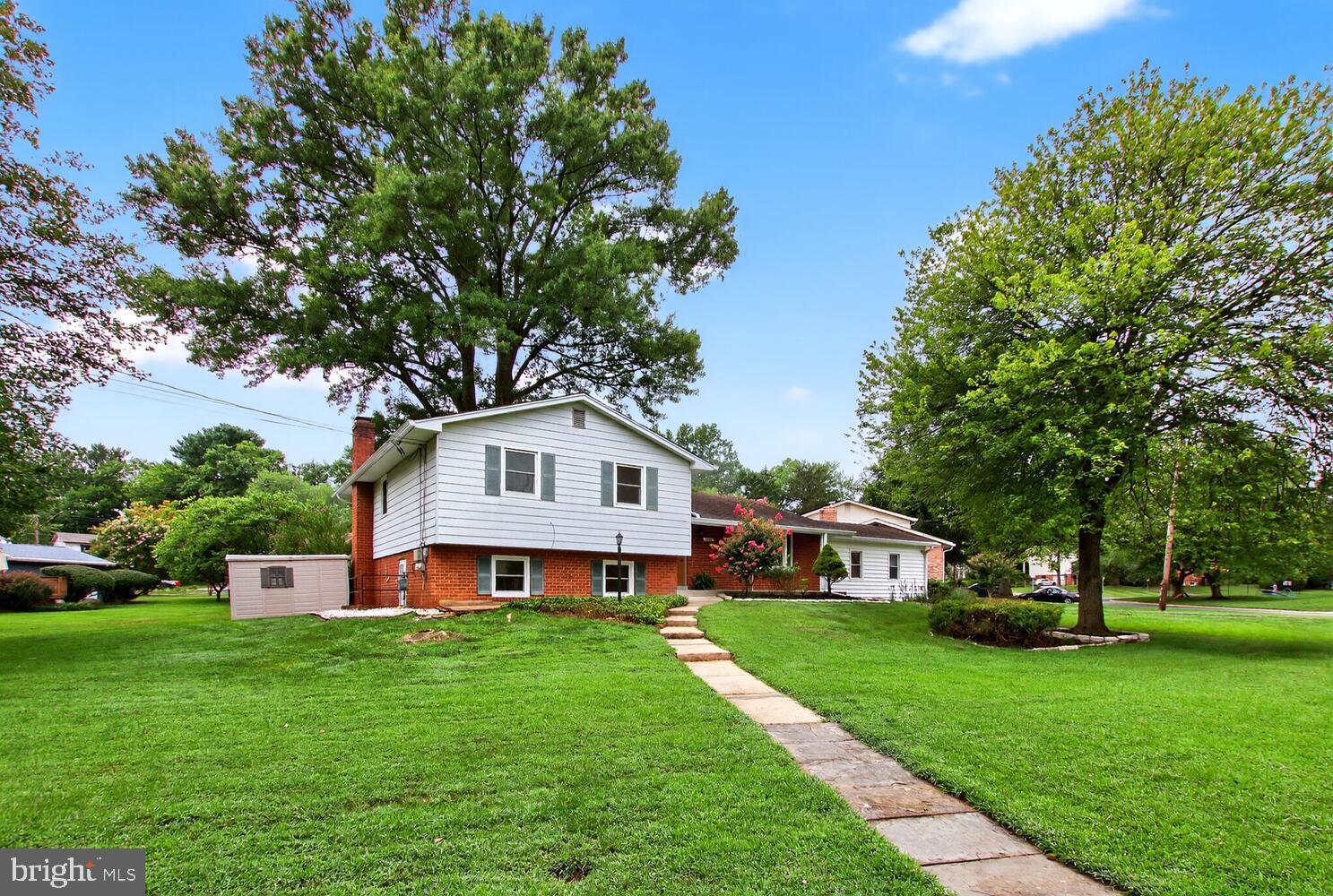 REGENCY ESTATES - Residential