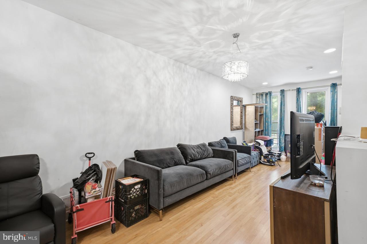 OLIVER - Residential
